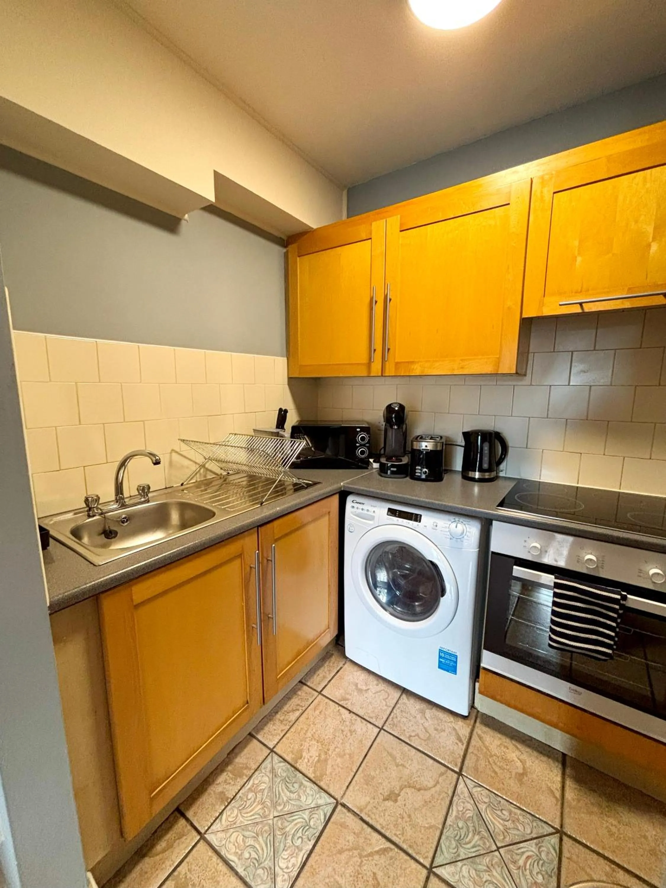 Coffee/tea facilities in Leevin Studios