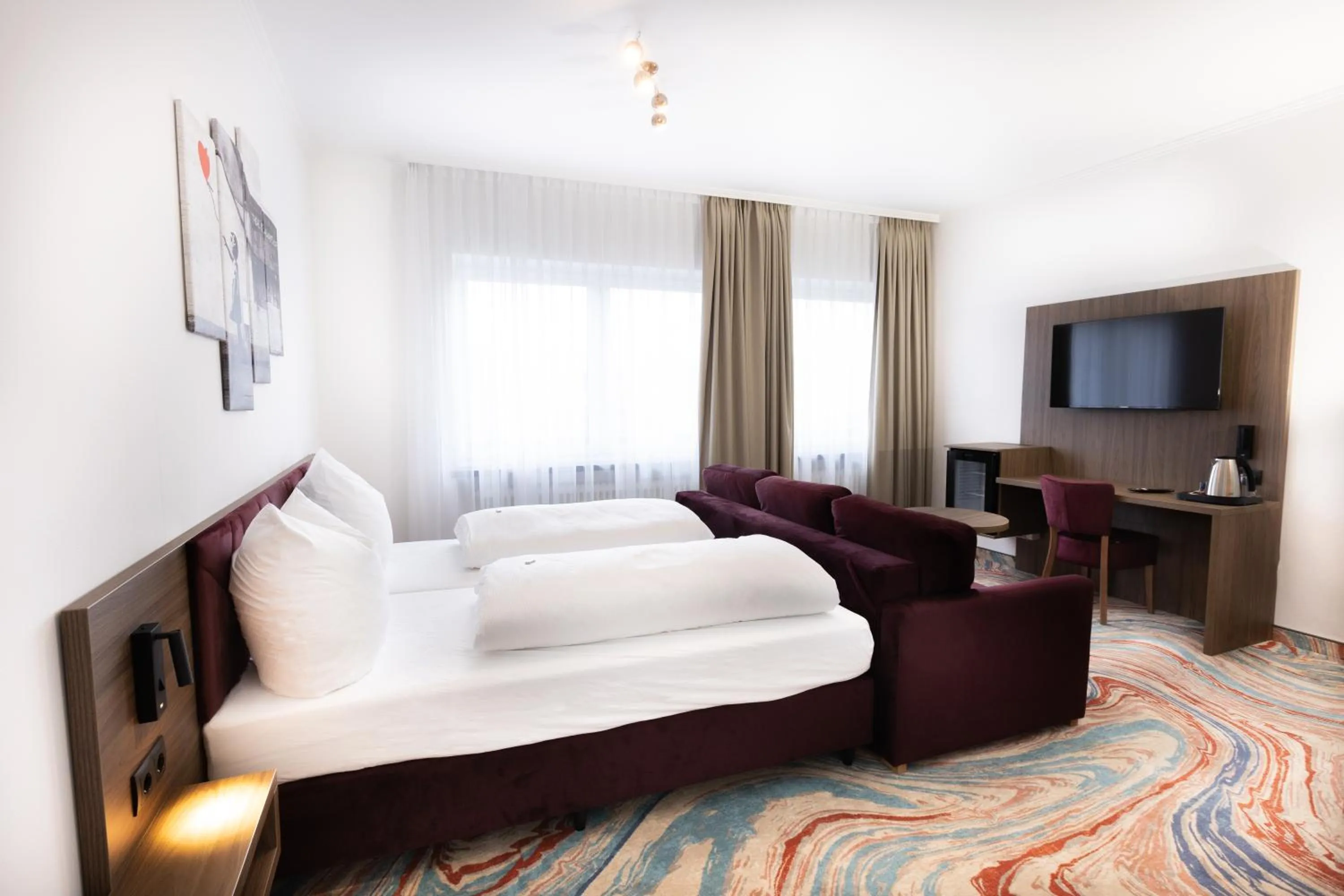 Photo of the whole room, Bed in Firzlaff's Hotel