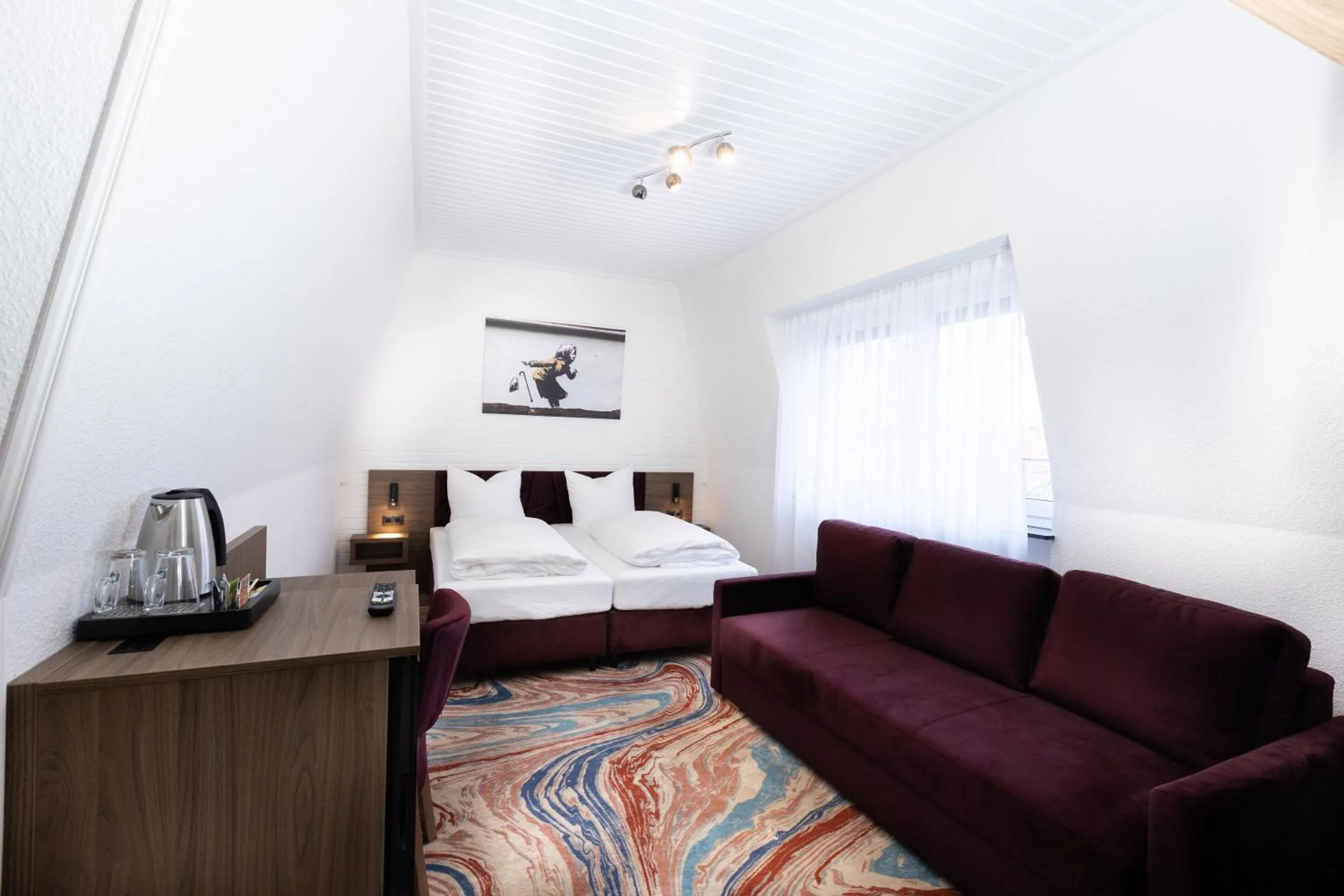 Photo of the whole room, Bed in Firzlaff's Hotel