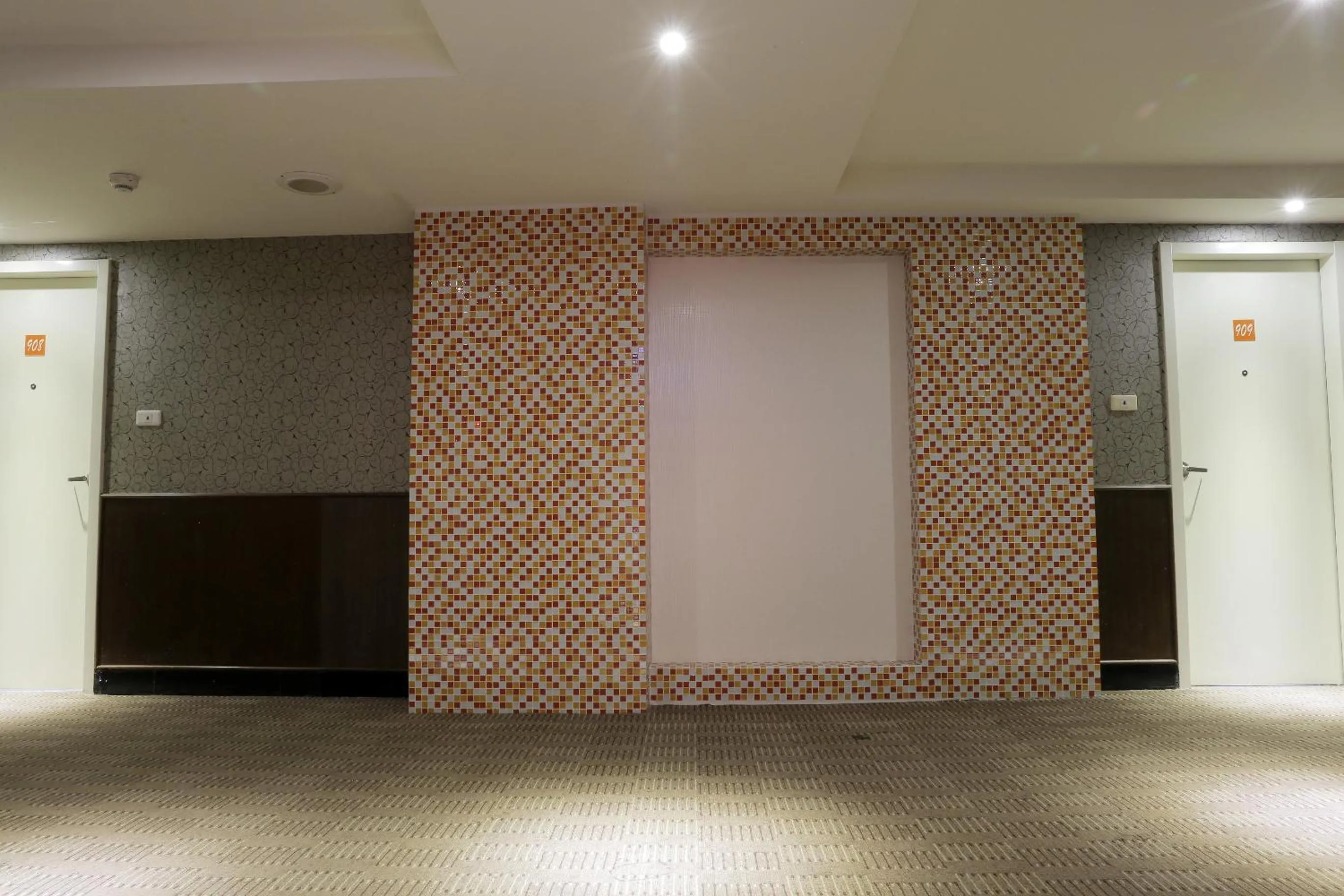 Decorative detail in Tai Shinu Hotel