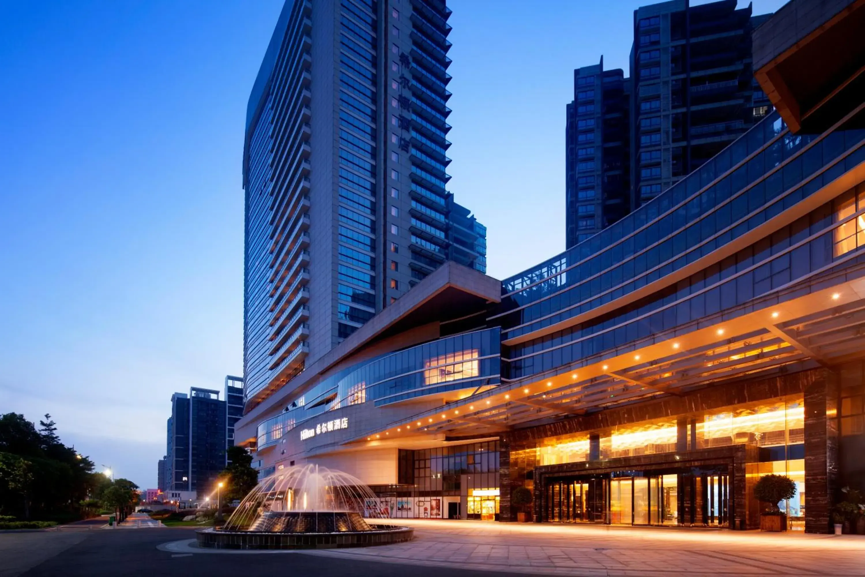 Property building in Hilton Foshan - Free Shuttle Bus to Canton Fair Property building in Hilton Foshan - Free Shuttle Bus to Canton Fair