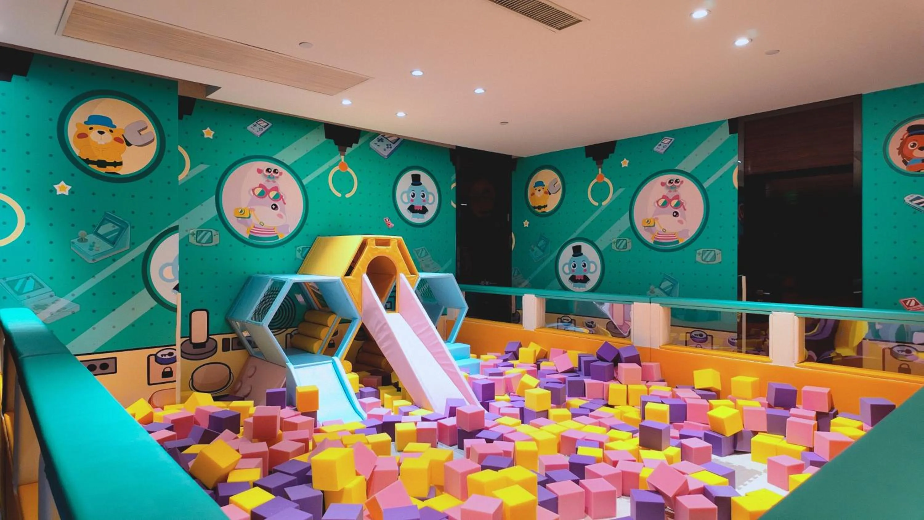 Children play ground in Hilton Foshan