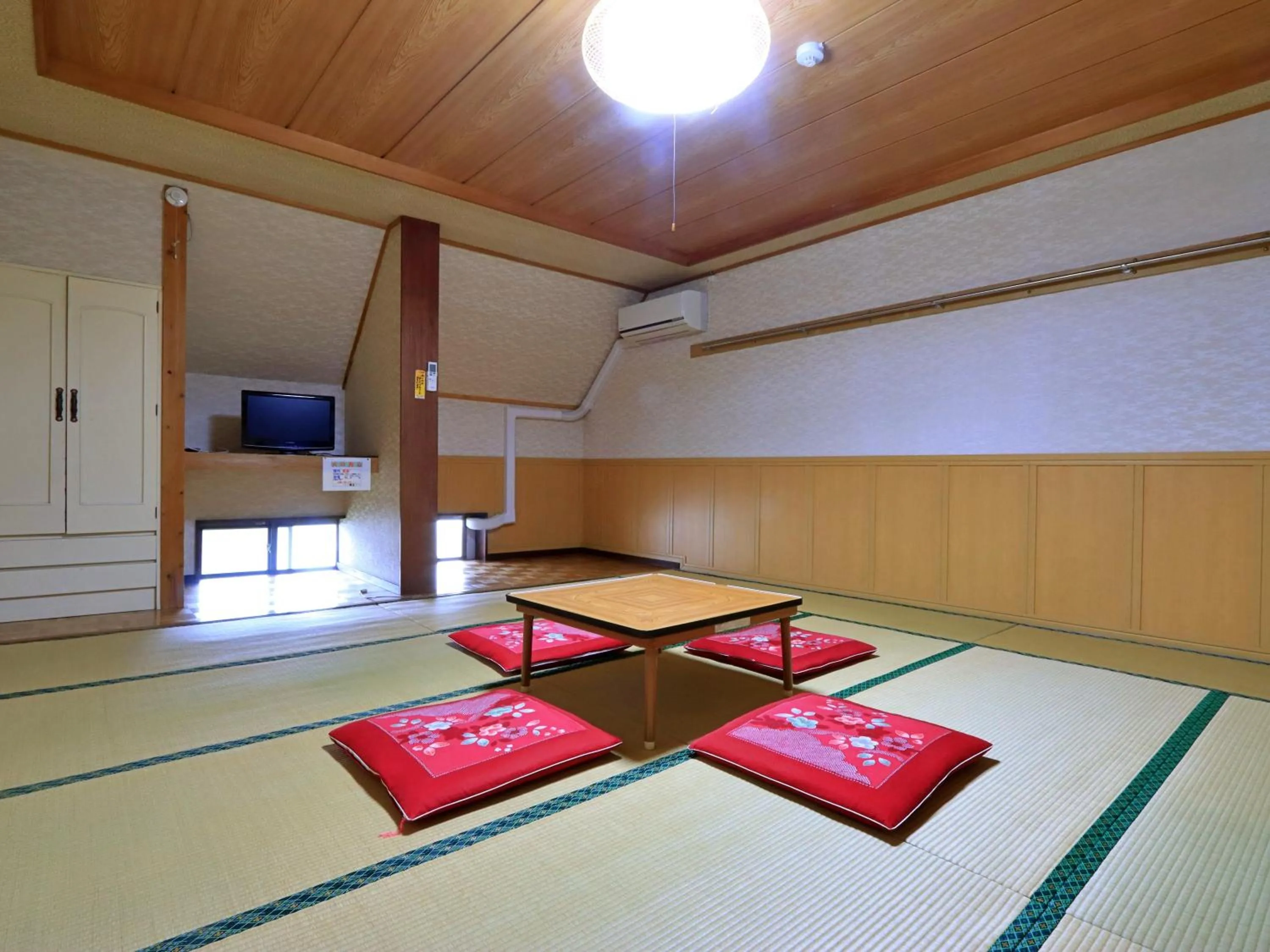 Hanasaku Onsen Yoshiyaso