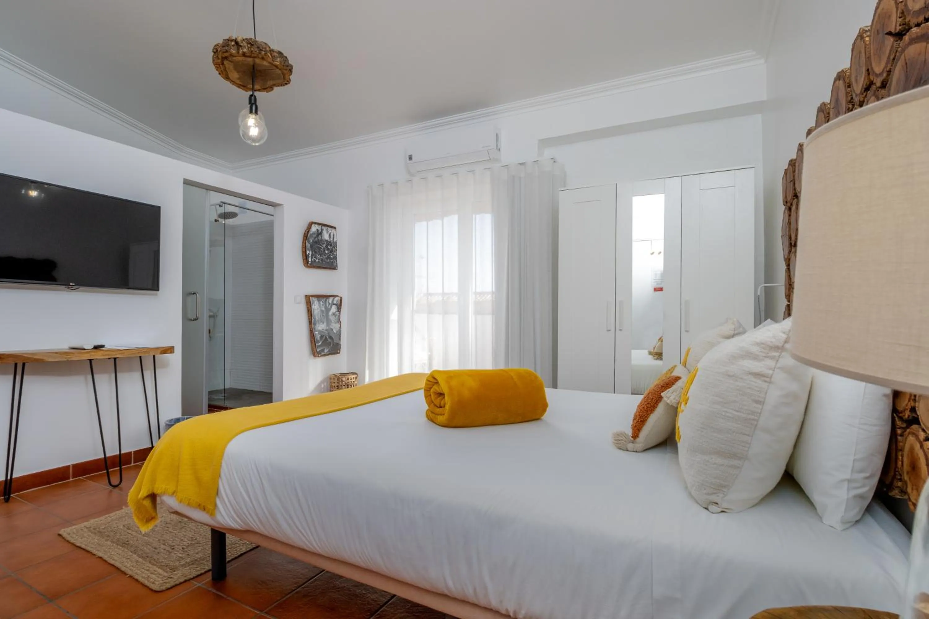 Bedroom, Bed in Villa Center - Alojamento Local