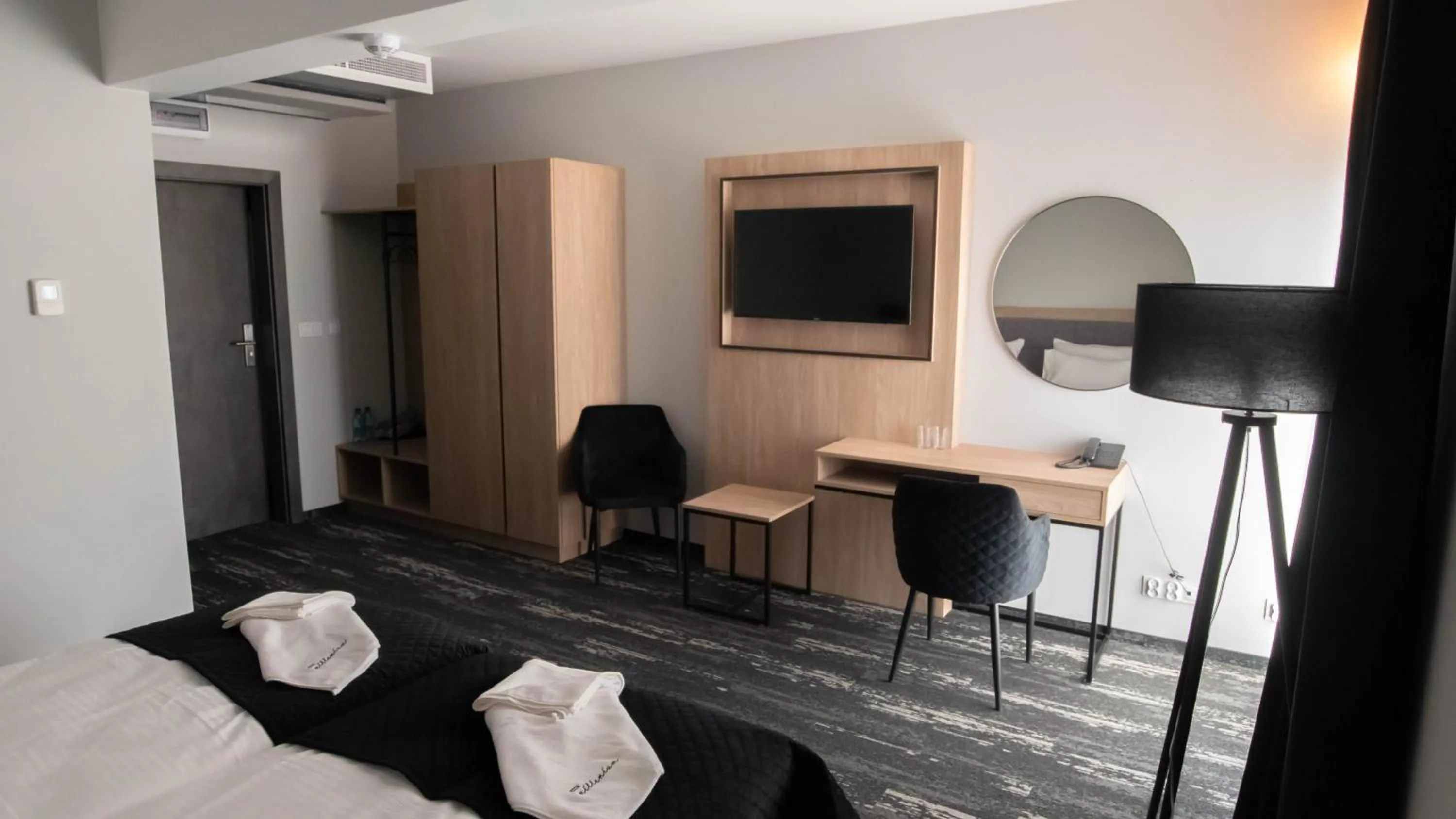 Photo of the whole room, Bed in Nowe Millenium