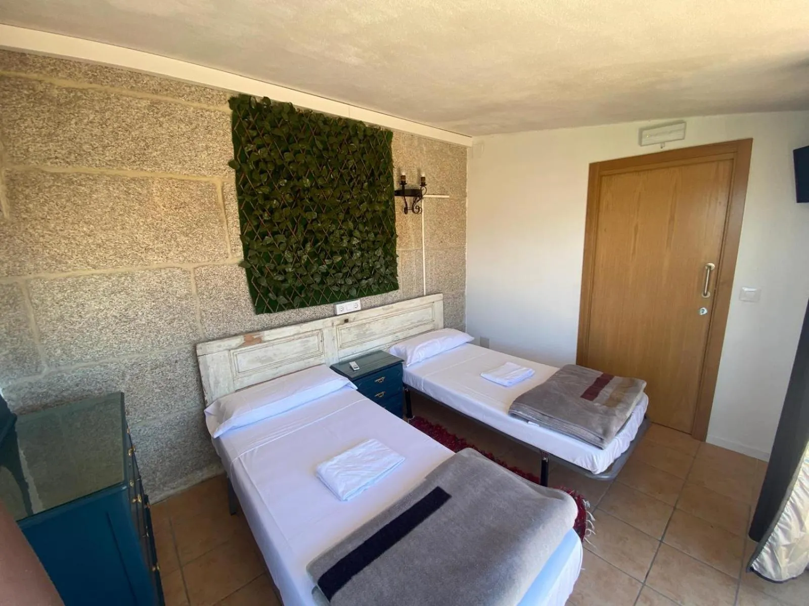 Twin Room - single occupancy in Albergue Villa San Clemente