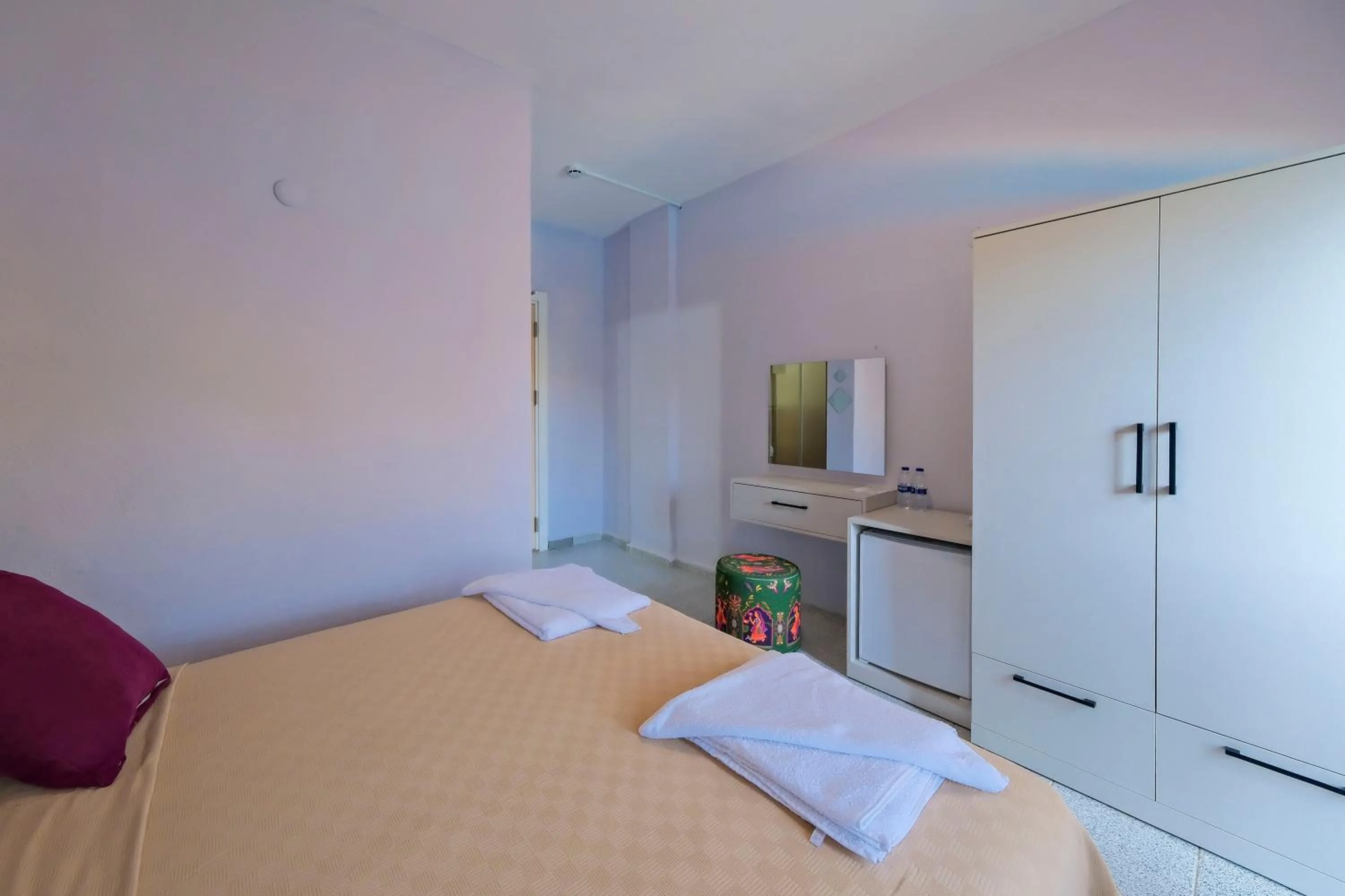 Photo of the whole room, Bed in Casablanca Hotel