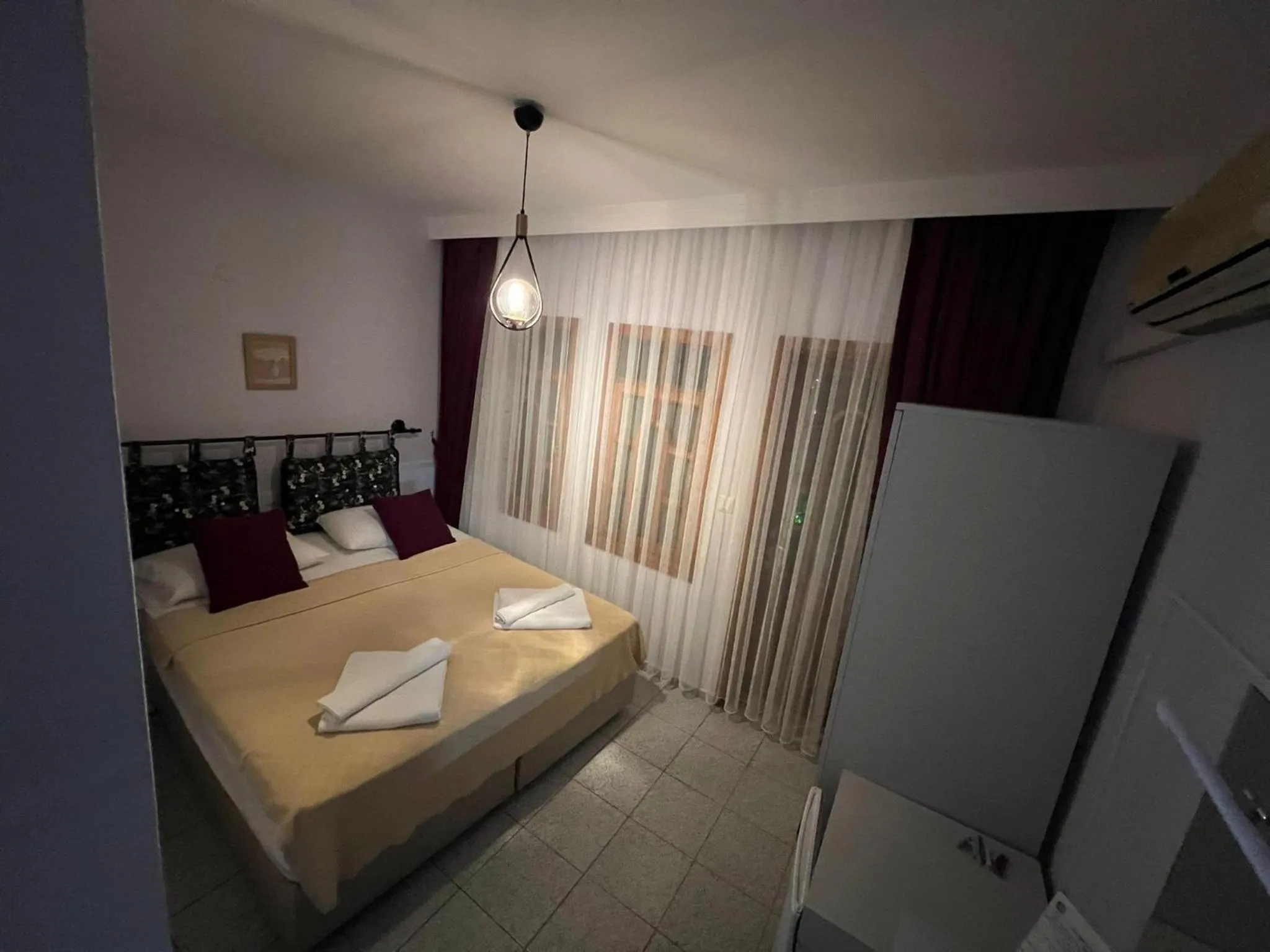 Bedroom, Bed in Casablanca Hotel