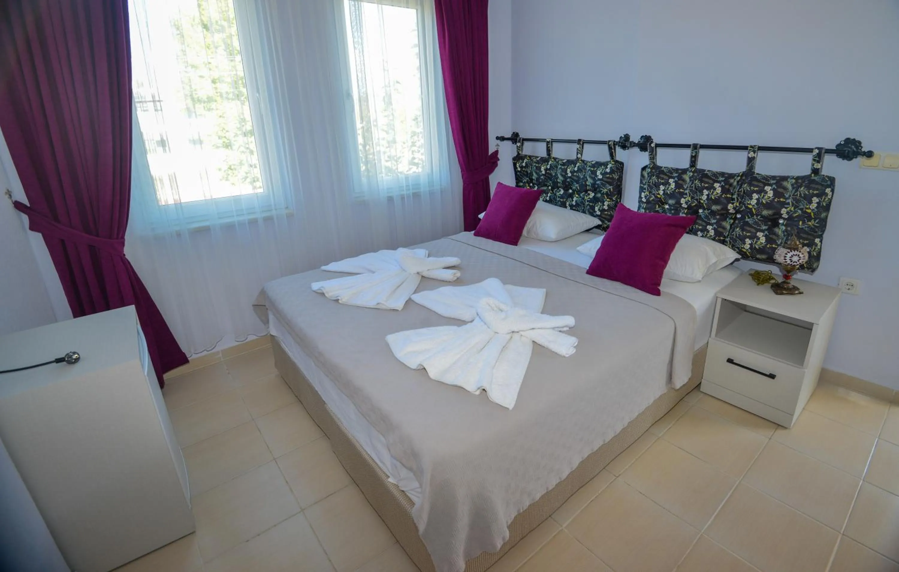 Bedroom, Bed in Casablanca Hotel