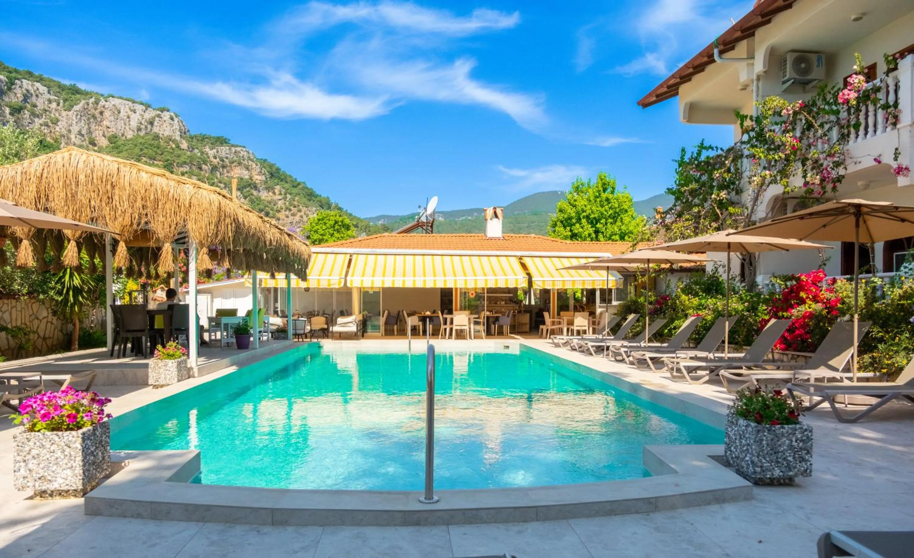 Mountain view in Casablanca Hotel