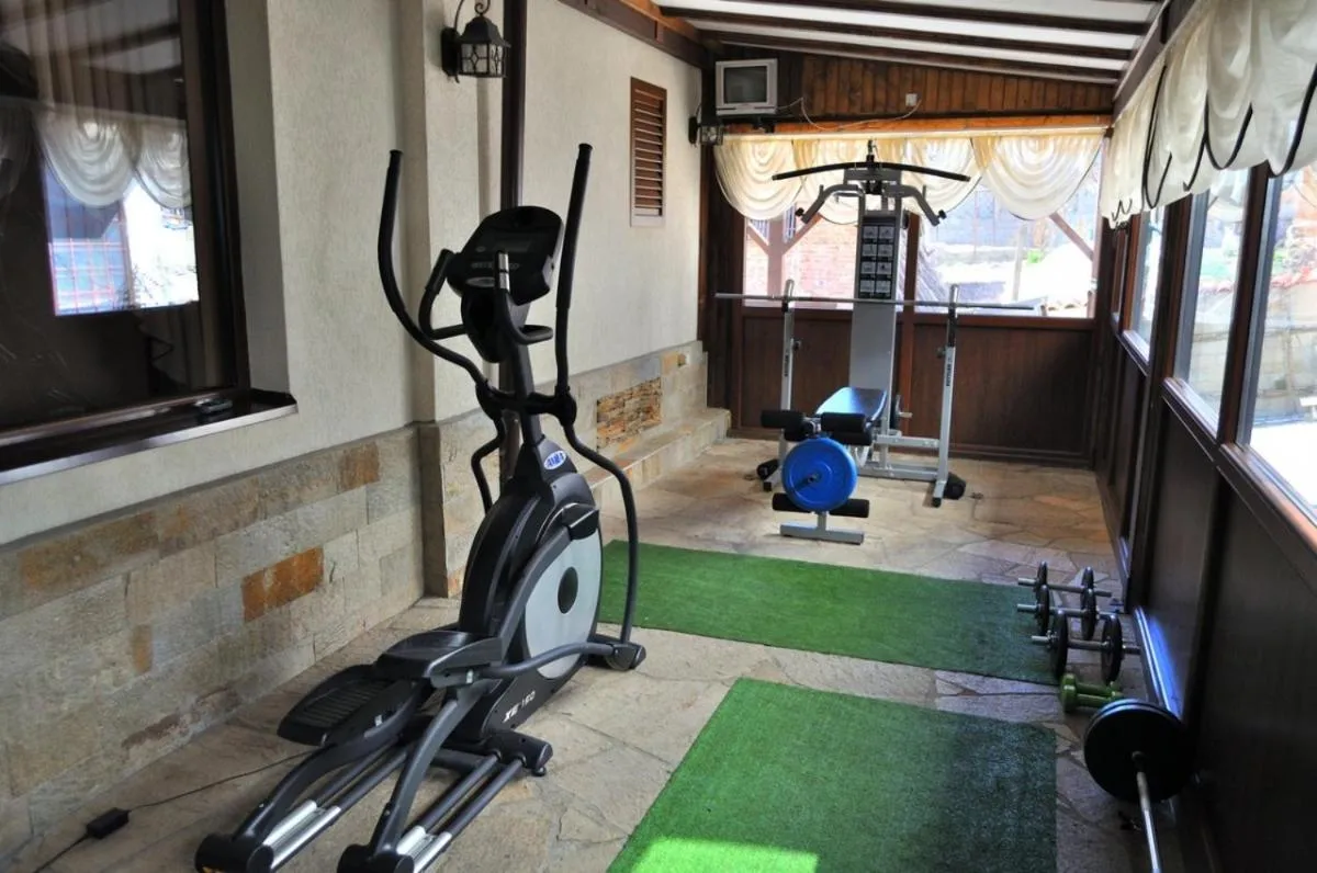 Fitness centre/facilities in Spartak Family Hotel
