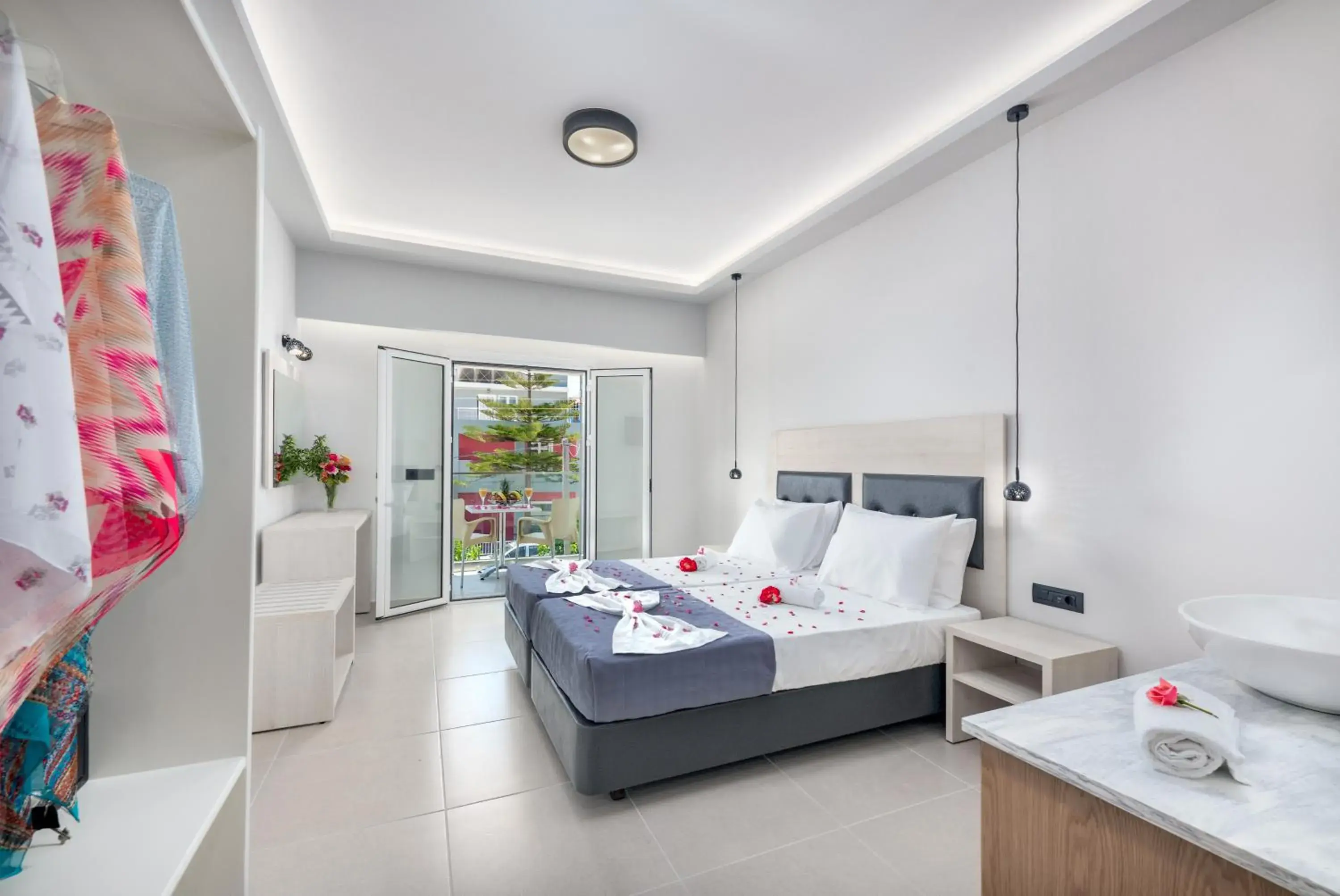 Breeze Luxury Rooms Breeze Luxury Rooms