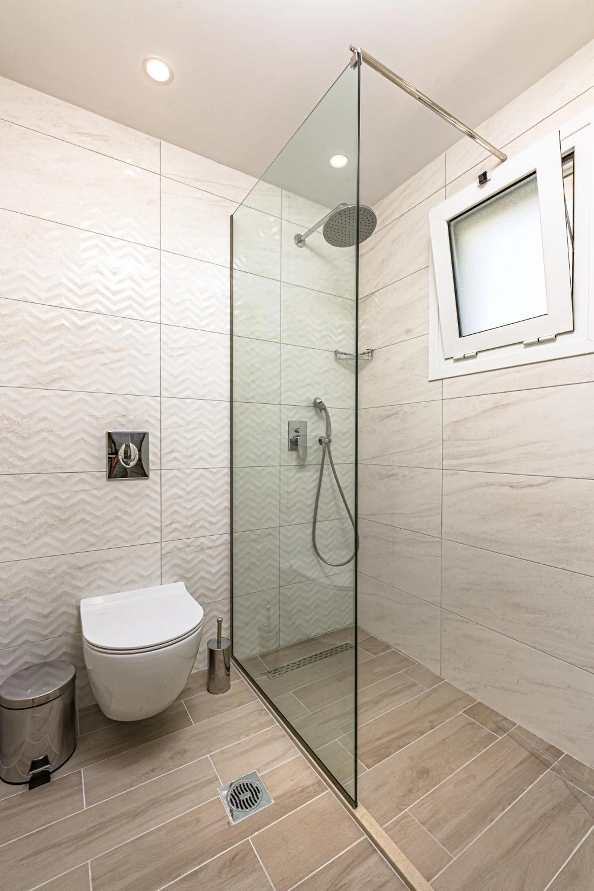 Breeze Luxury Rooms