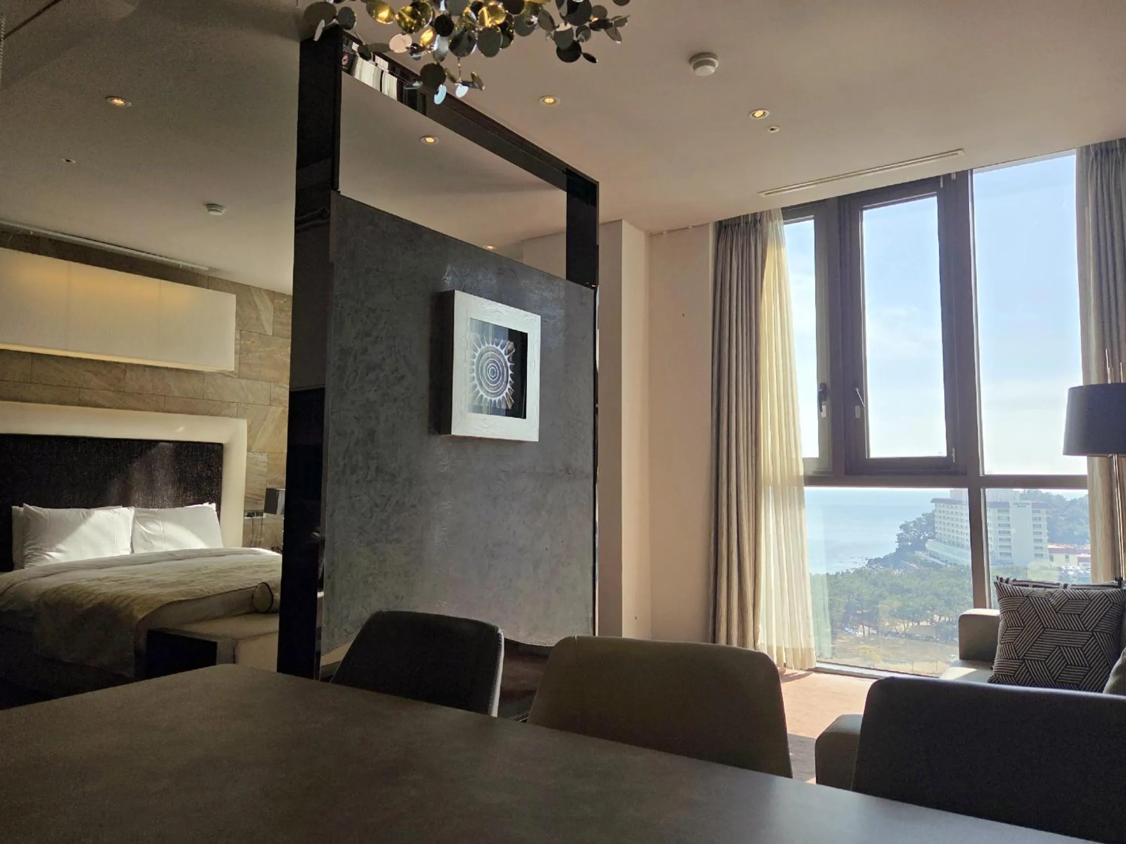 View (from property/room), Bed in Best Louis Hamilton Hotel Haeundae
