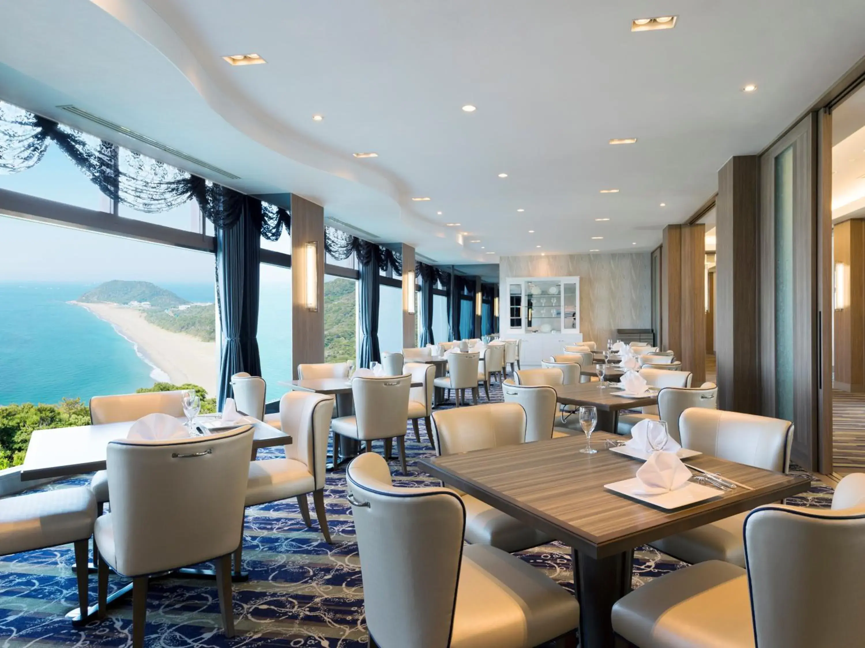 Restaurant/places to eat in Irago Ocean Resort Restaurant/places to eat in Irago Ocean Resort