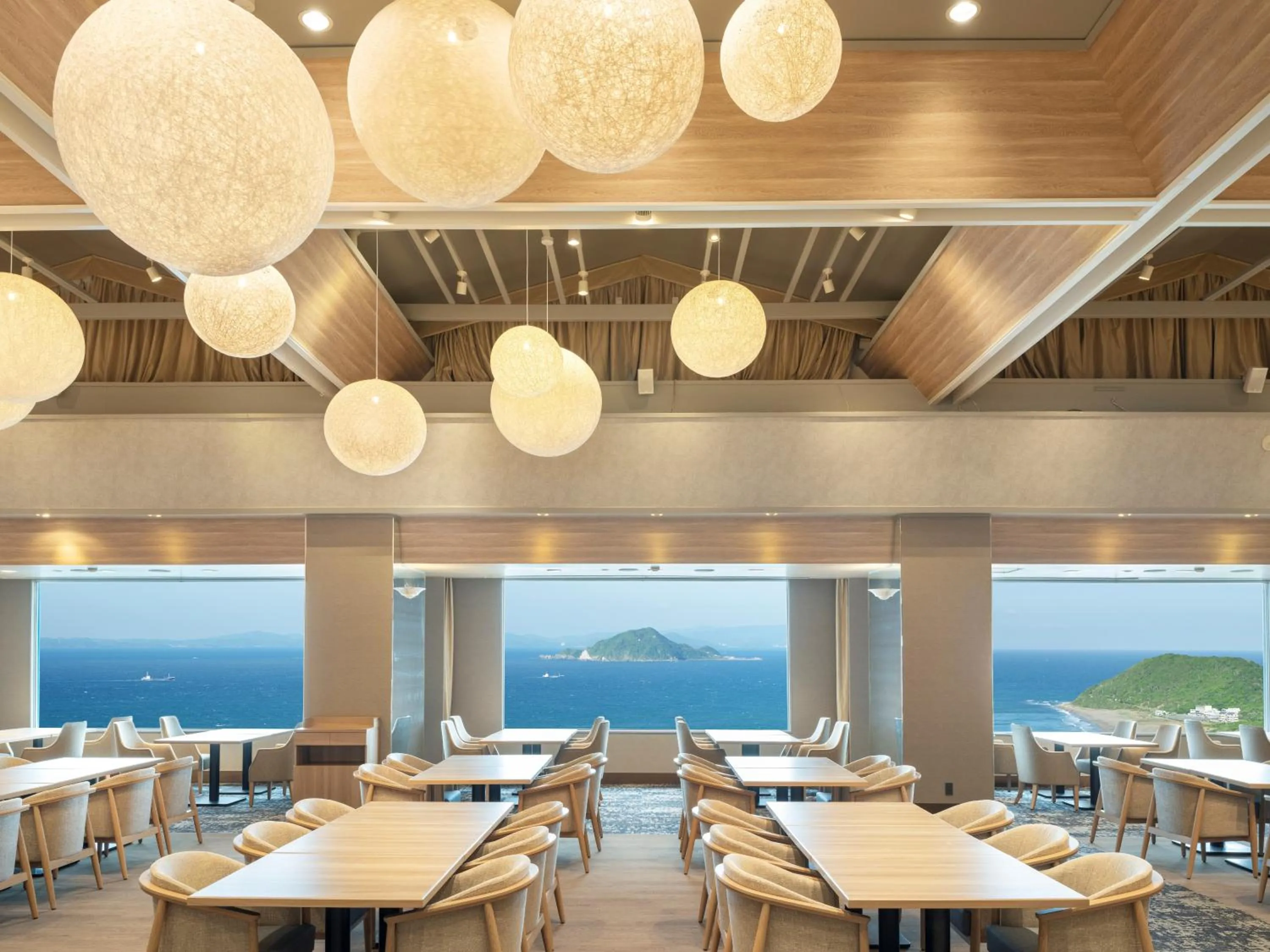 Restaurant/places to eat in Irago Ocean Resort