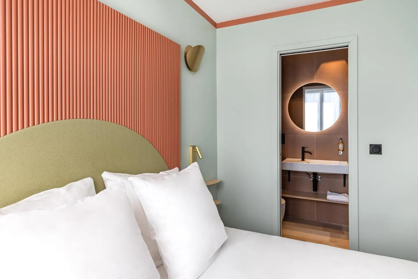 Bed in O.Lysée Hotel