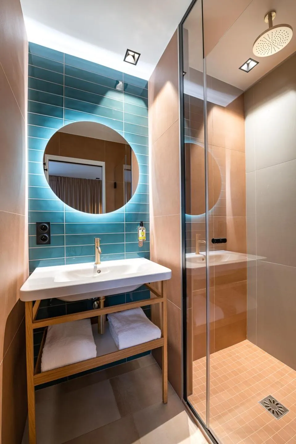 Bathroom in O.Lysée Hotel