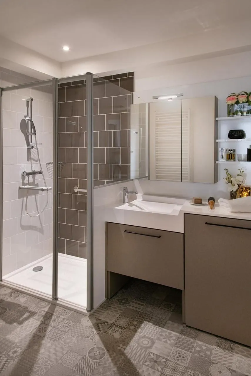 Shower in Domitys La Serpentine