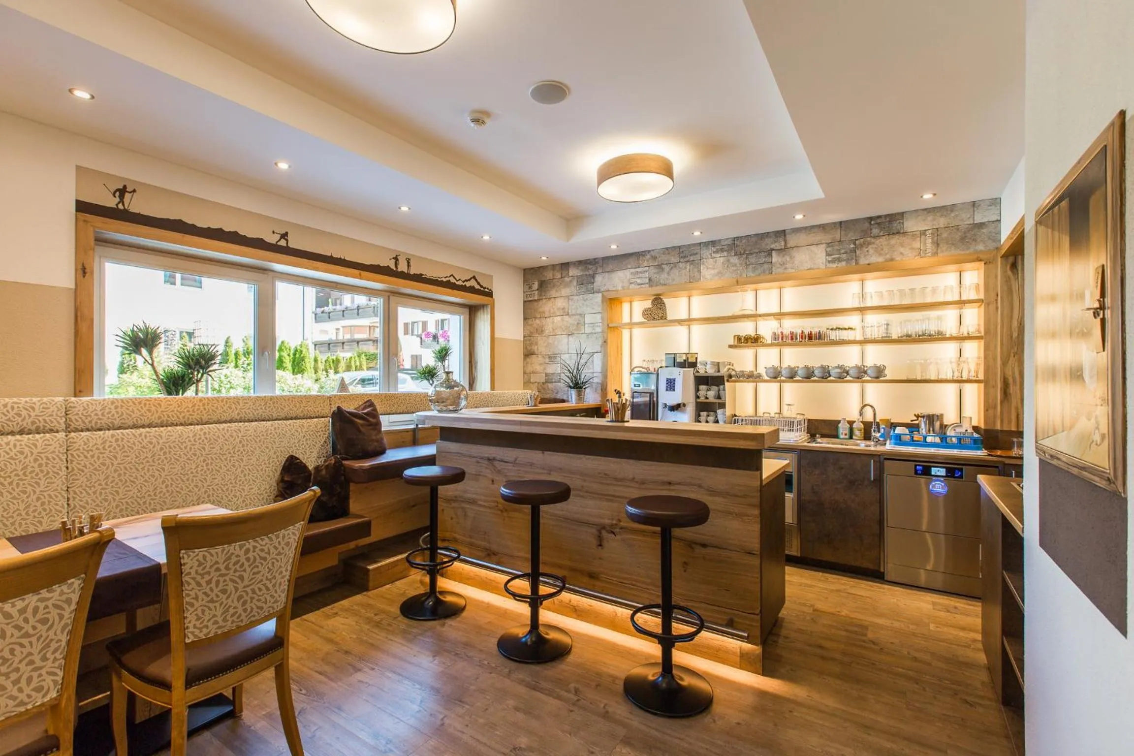 Lounge or bar in Hotel Schönegg