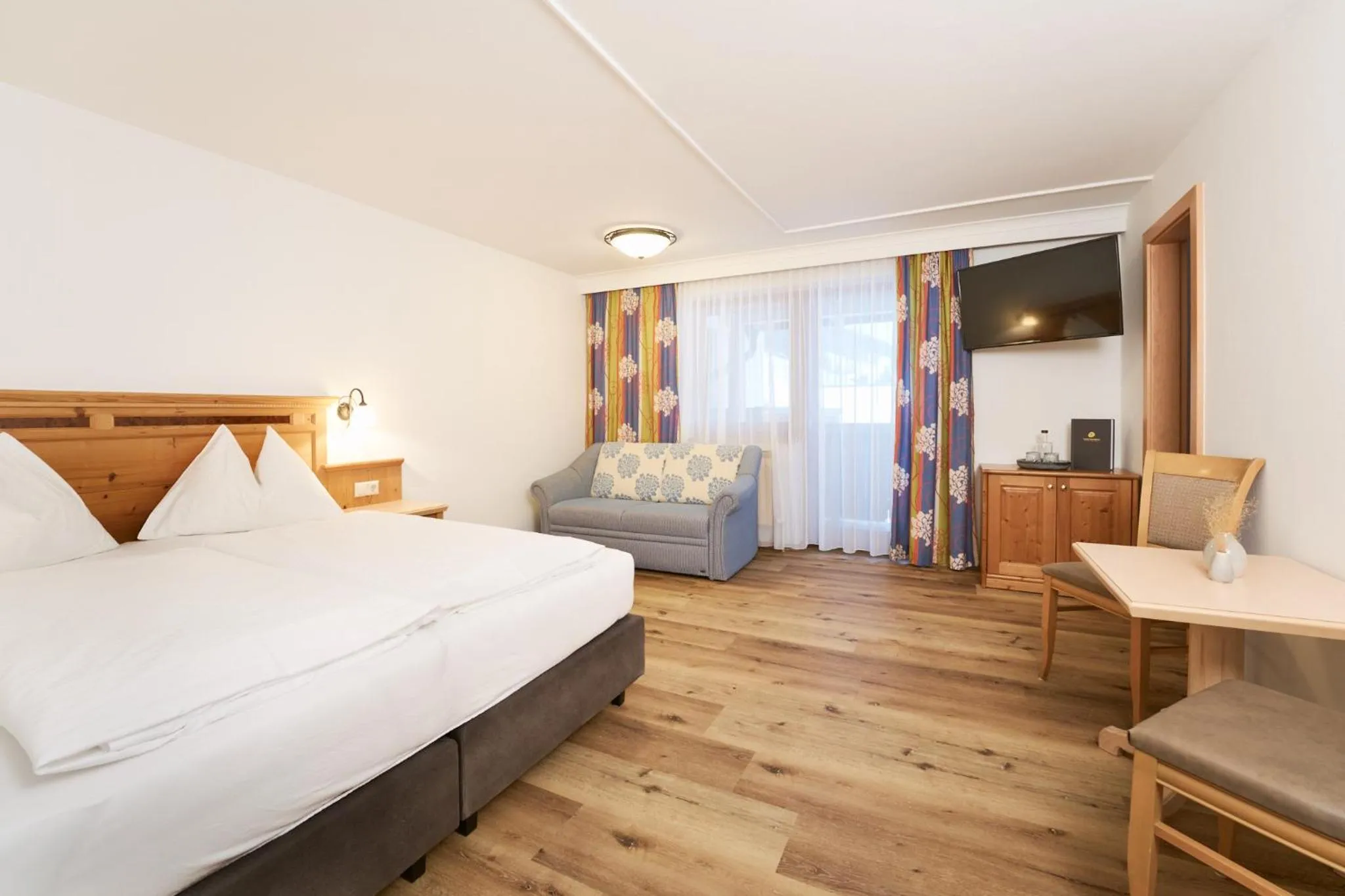 Bedroom, Bed in Hotel Vorderronach