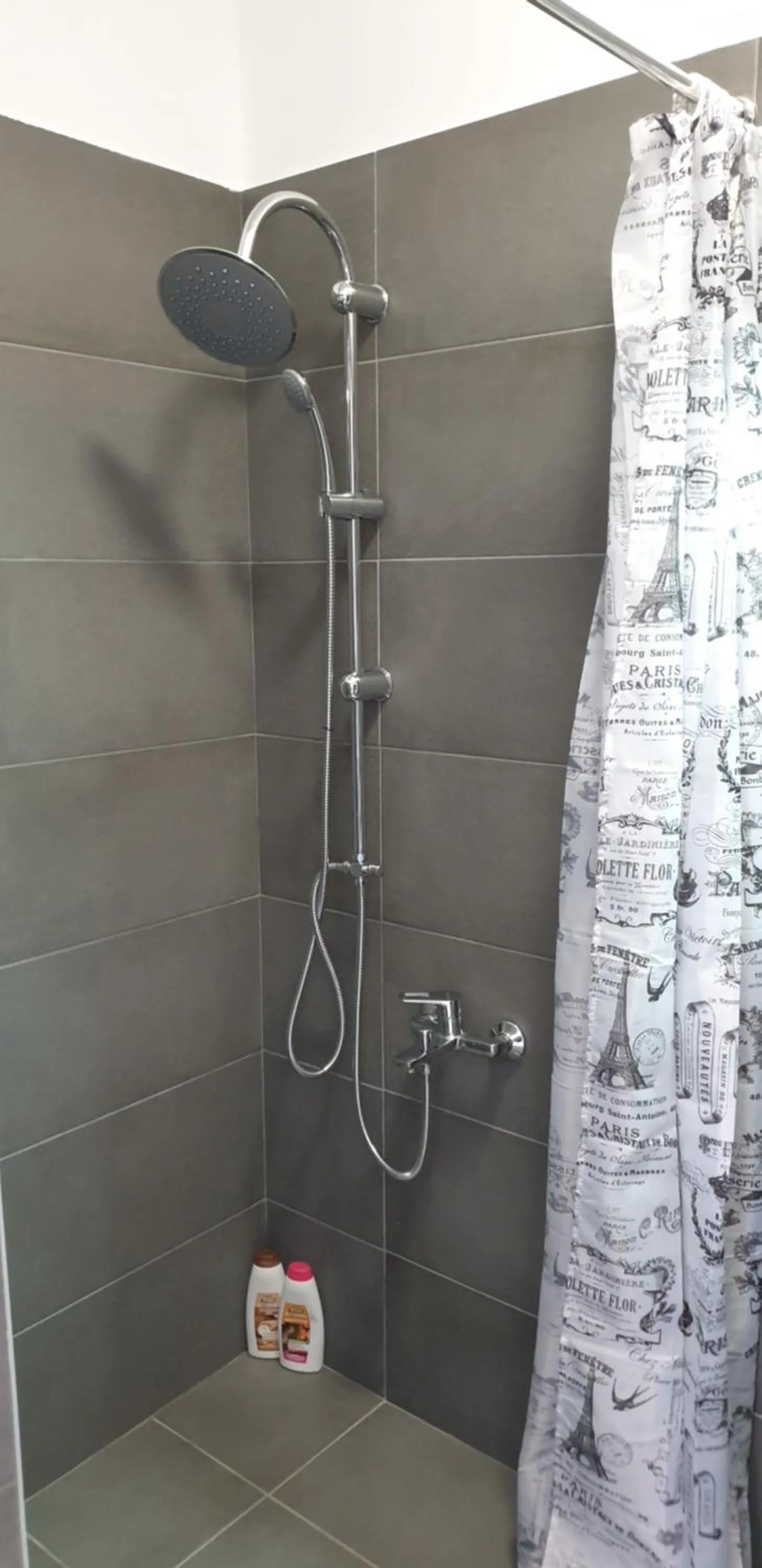 AVR Airport Deluxe Suites 6 AIRPORT FREE SHUTLE