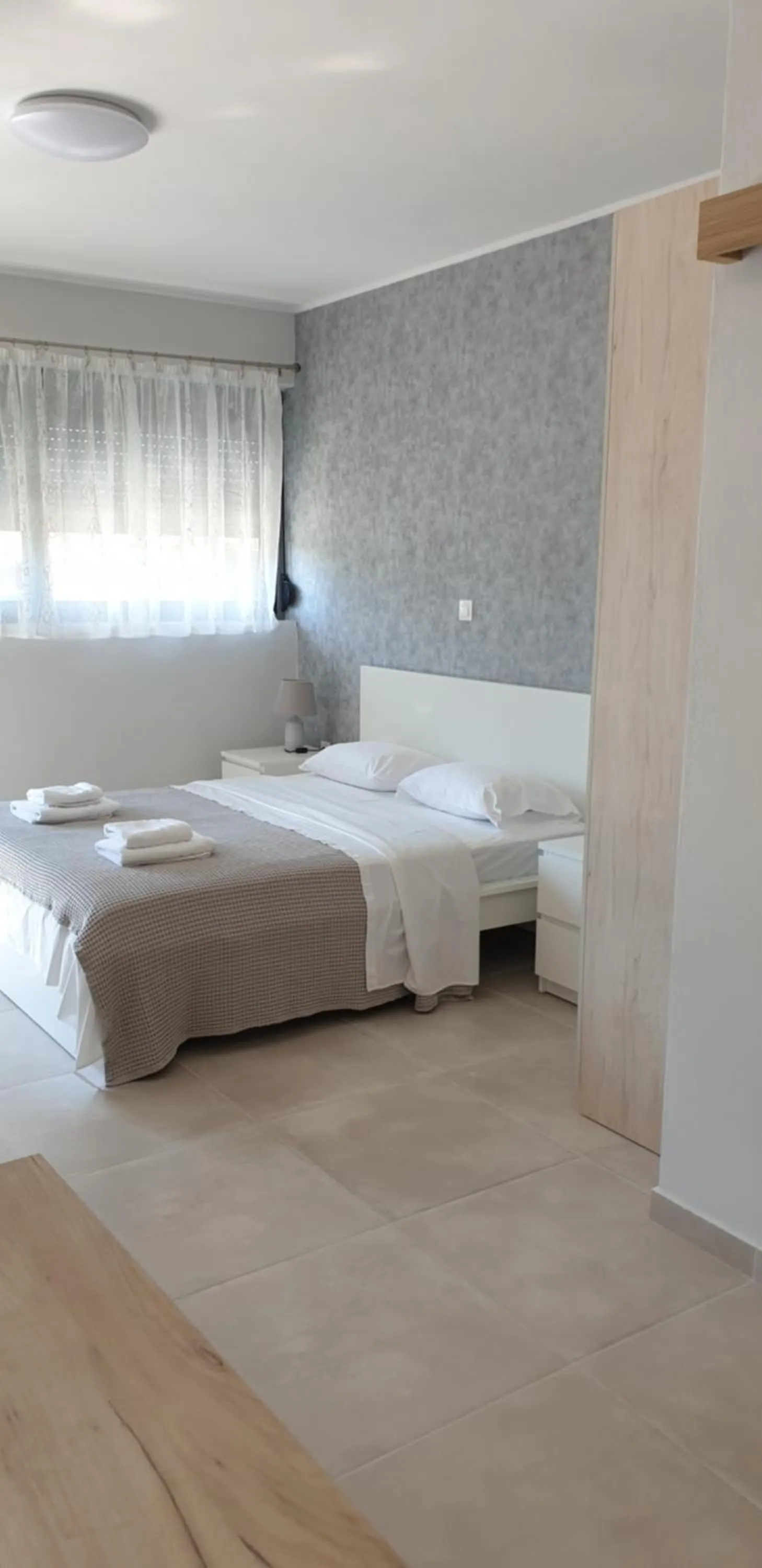 Bed in AVR Airport Deluxe Suites 6 AIRPORT FREE SHUTLE