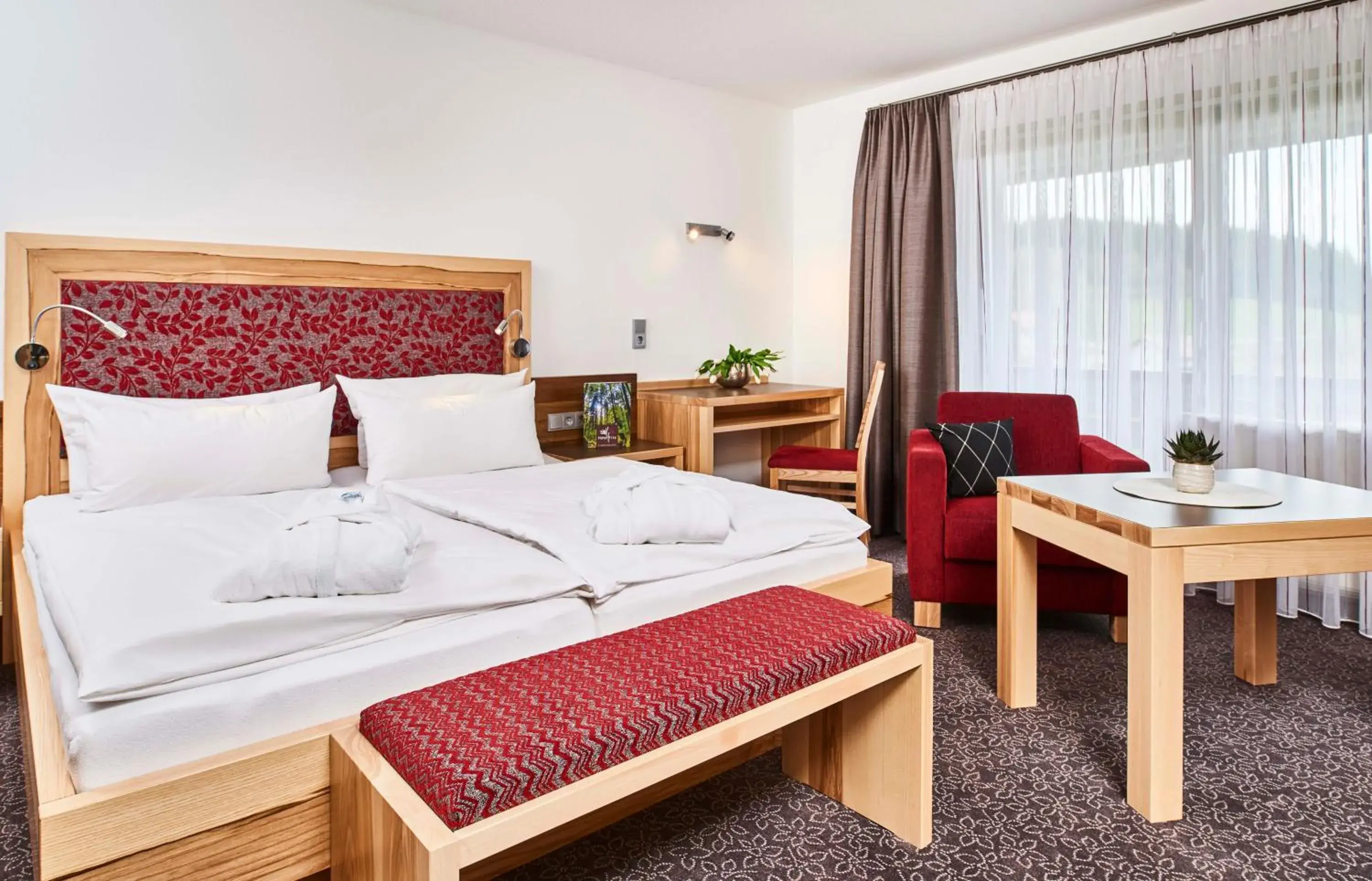 Double Room with Balcony in Hotel der Bäume Double Room with Balcony in Hotel der Bäume