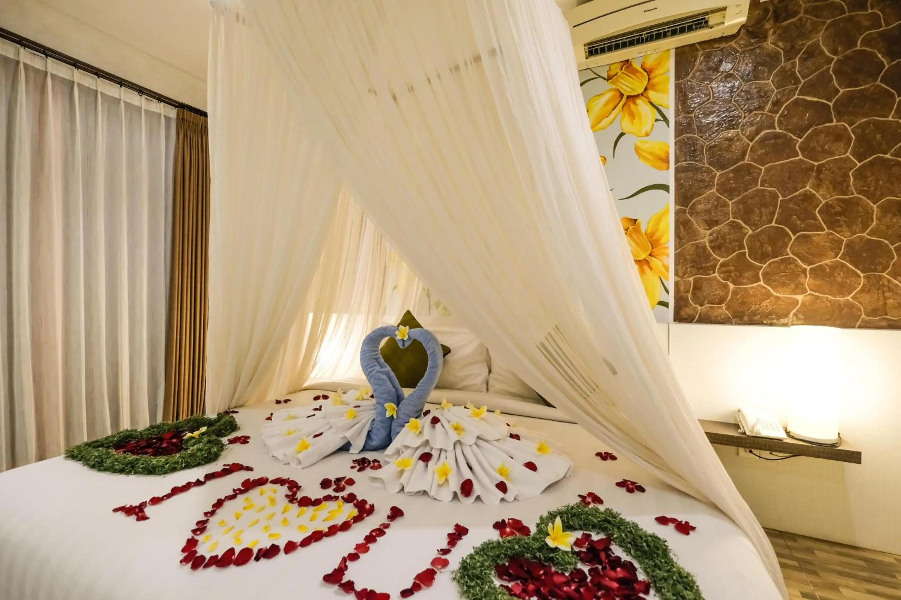 Decorative detail, Bed in Papillon Umalas Villas
