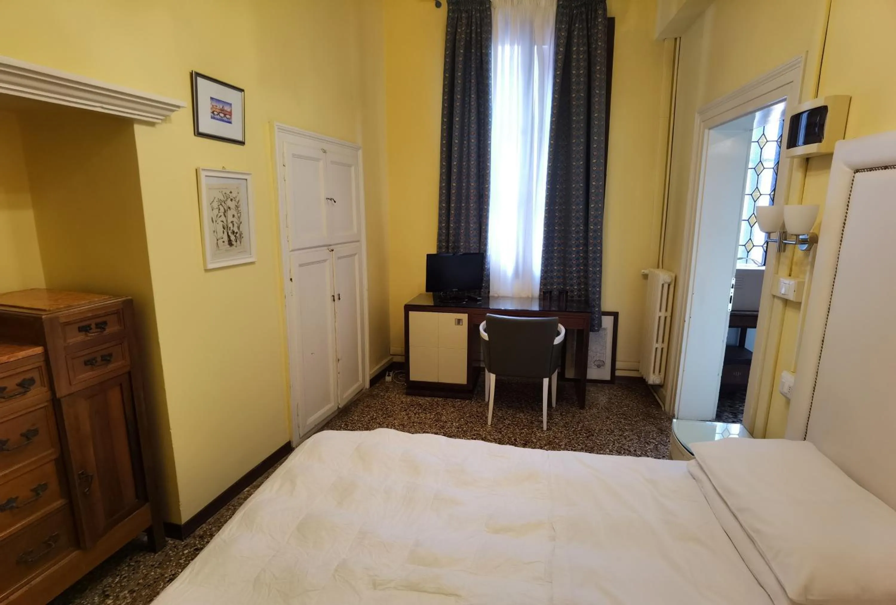 Bed in Palazzo Eugenia - Minelli