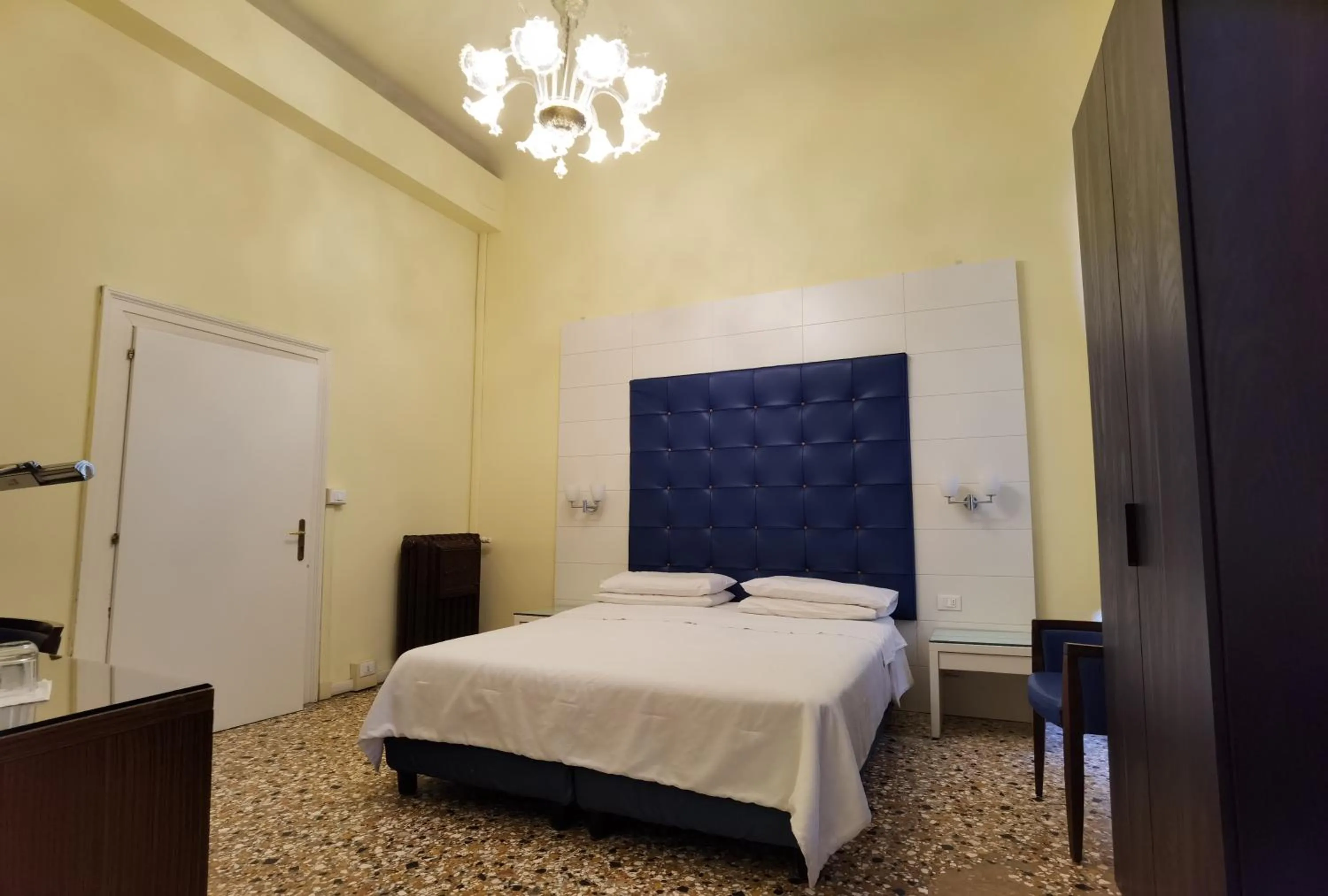 Bed in Palazzo Eugenia - Minelli