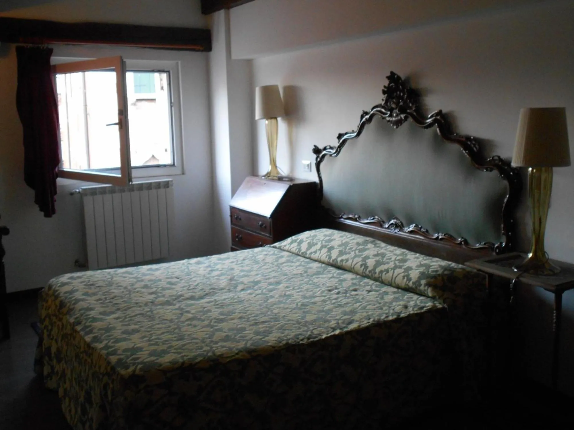 Bed in Palazzo Eugenia - Minelli