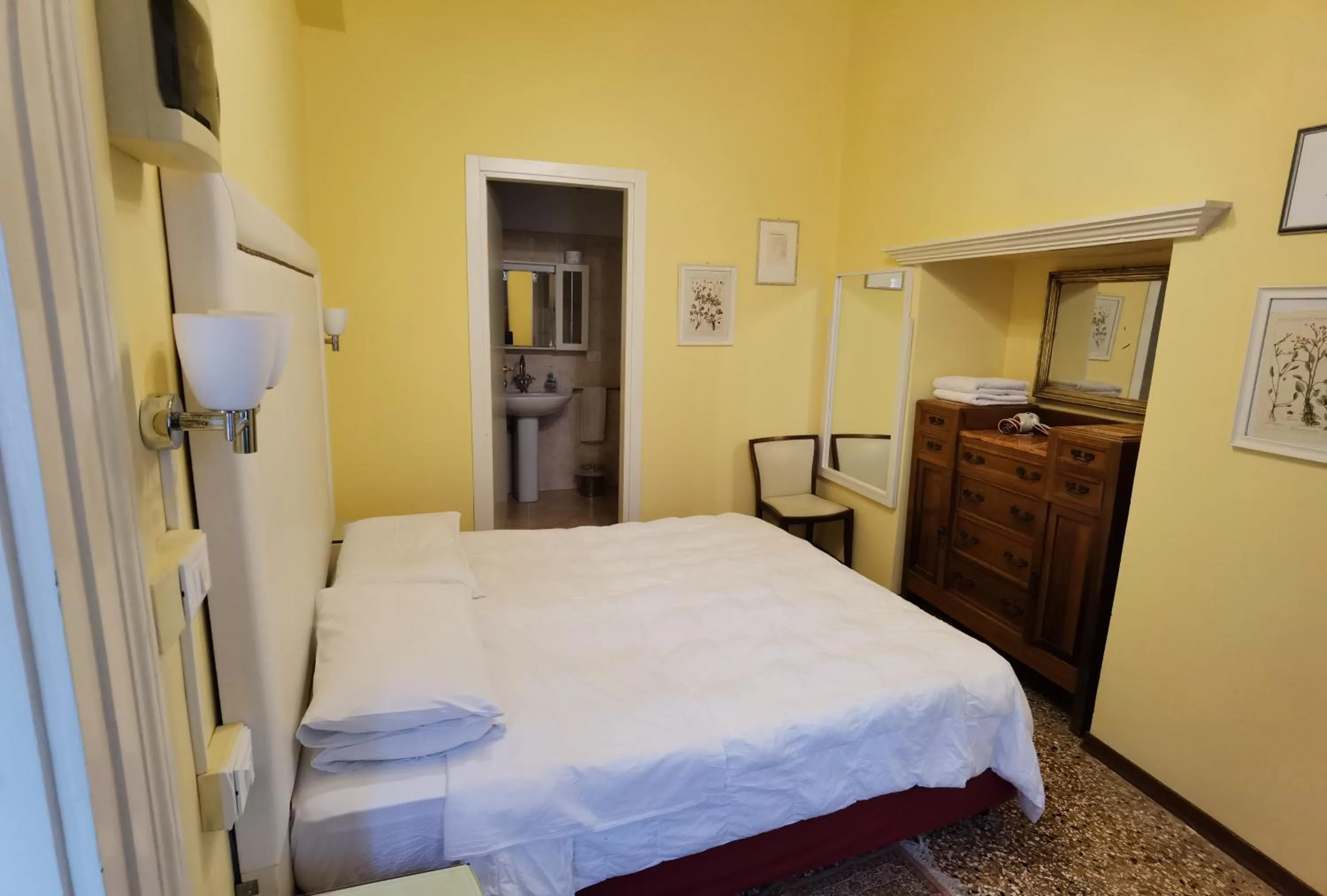 Bed in Palazzo Eugenia - Minelli