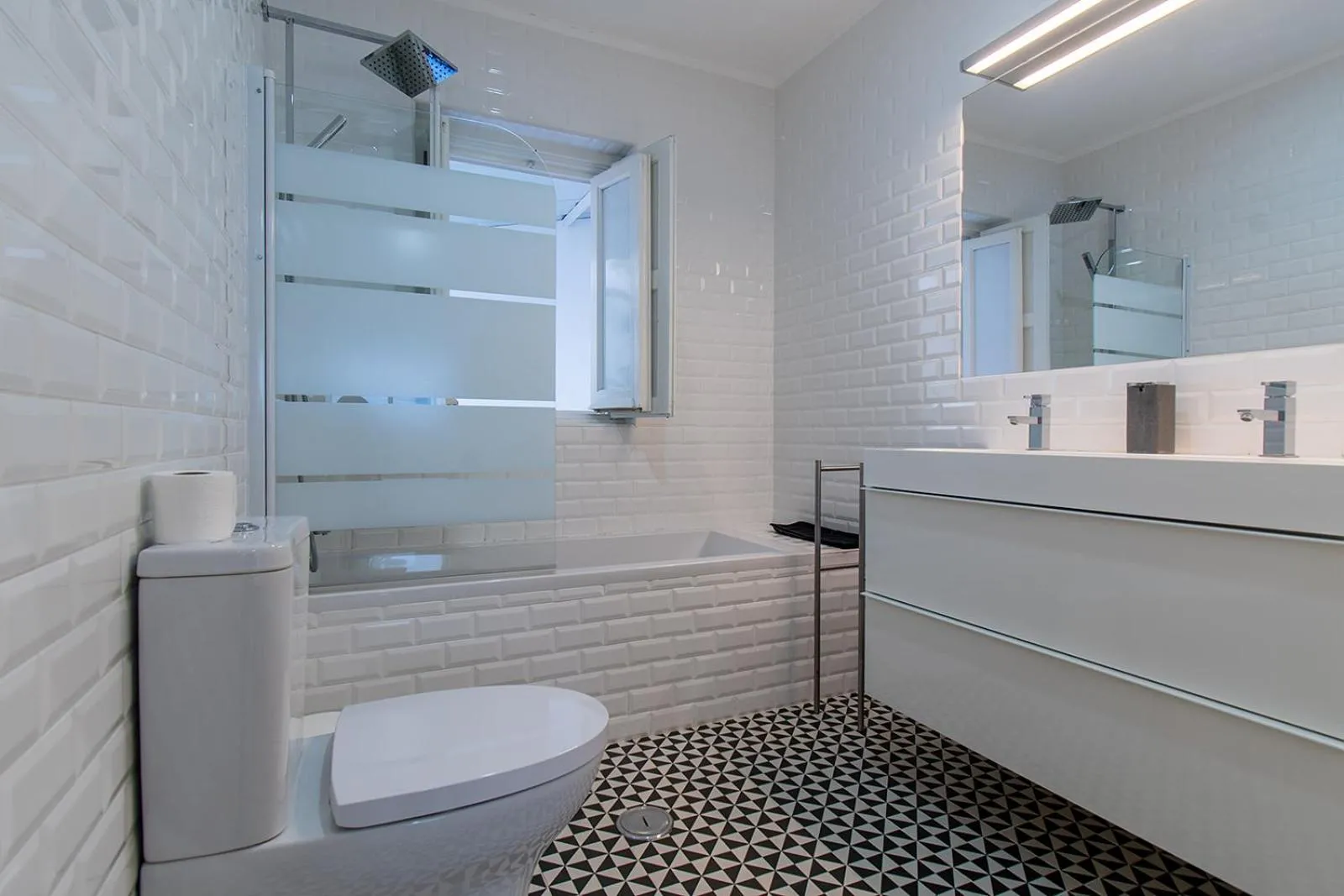 Bathroom in Guadiana River Apartment