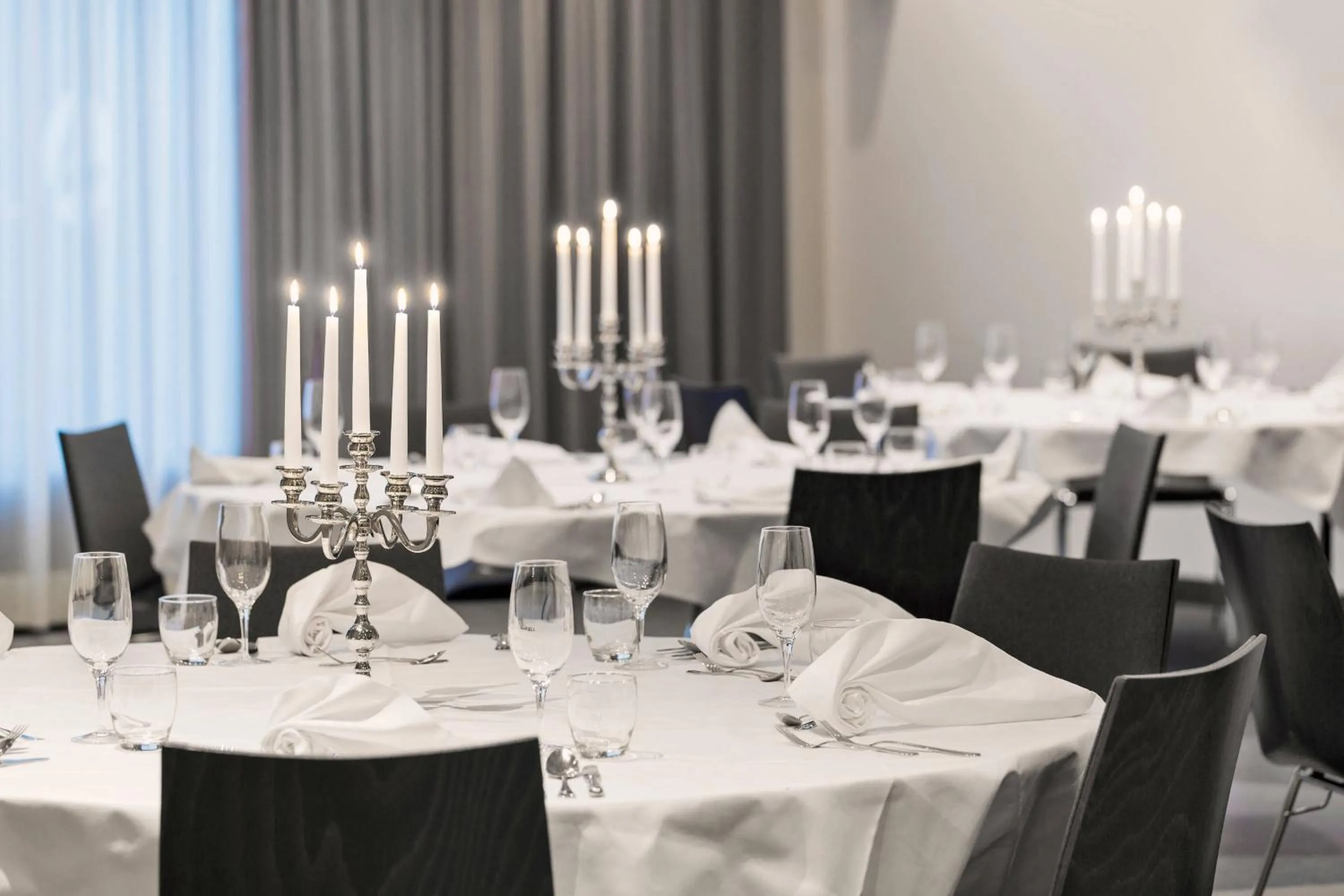 Lobby or reception in Courtyard by Marriott Zurich North