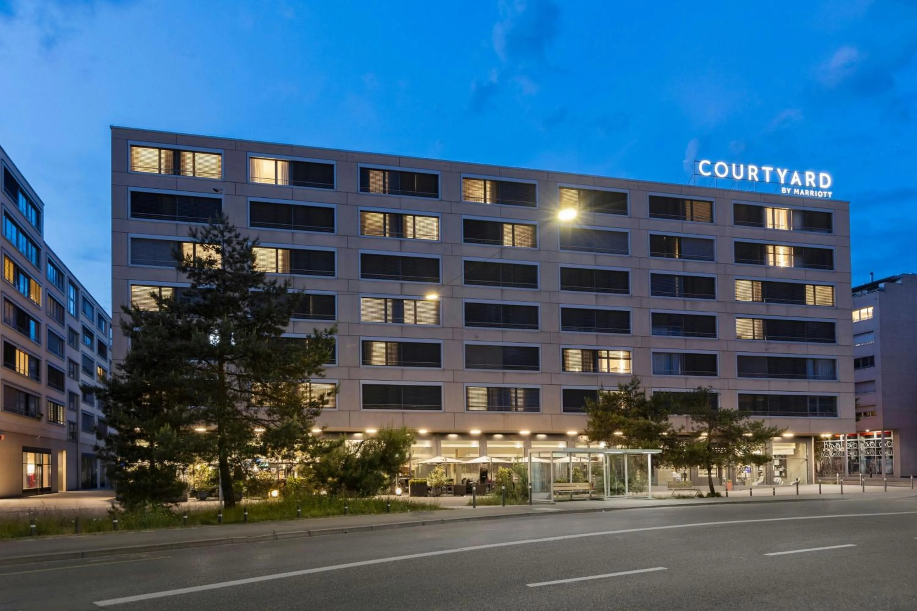 Property building in Courtyard by Marriott Zurich North