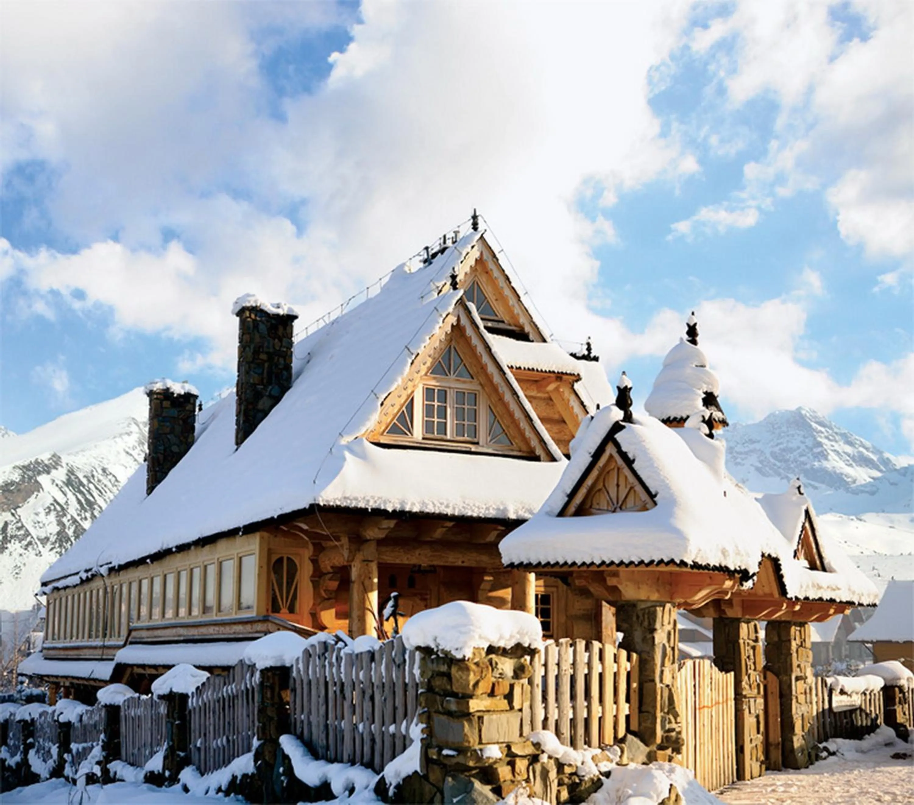 Facade/entrance in Willa Rajka