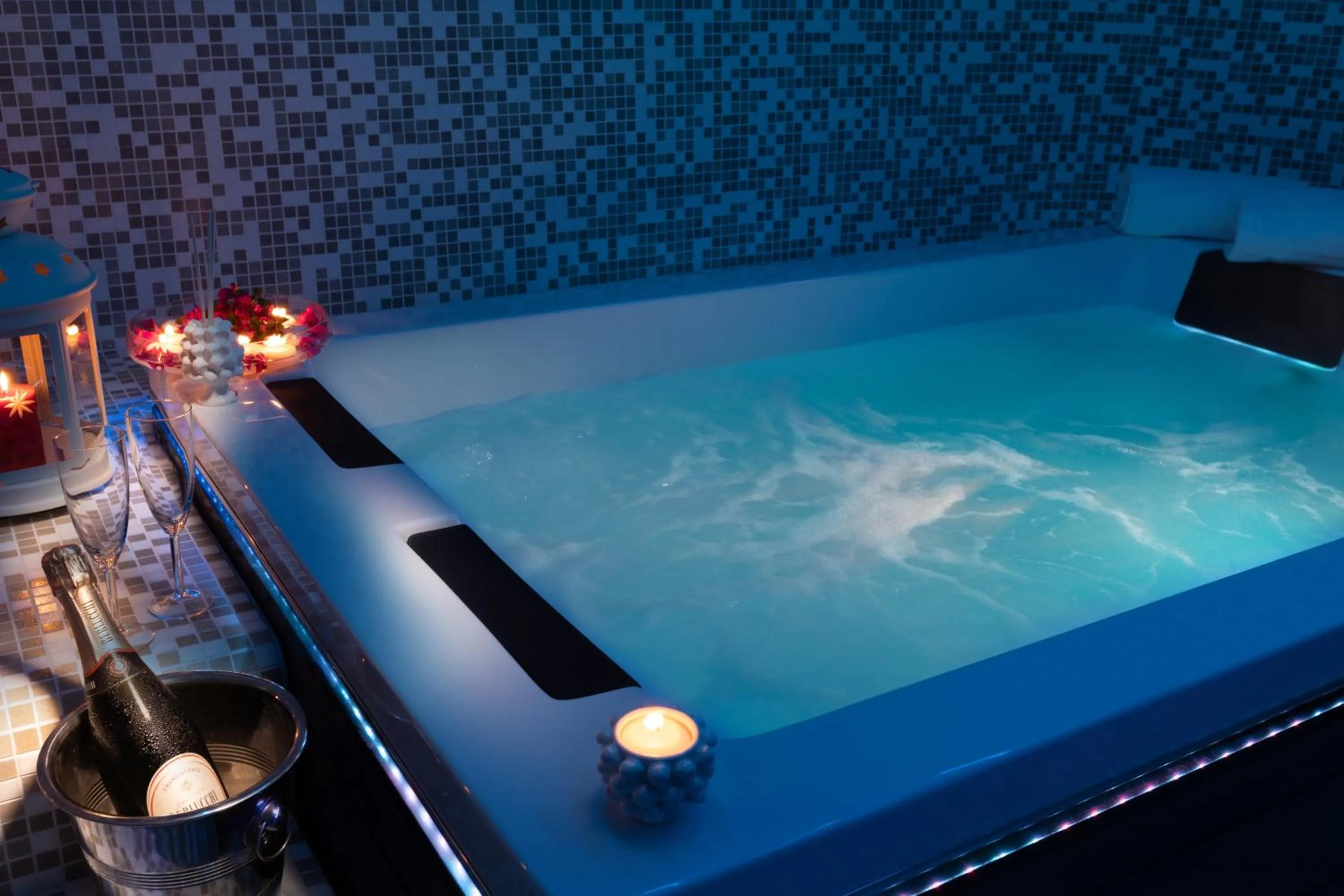 Hot Tub in Casa Blandano B&B