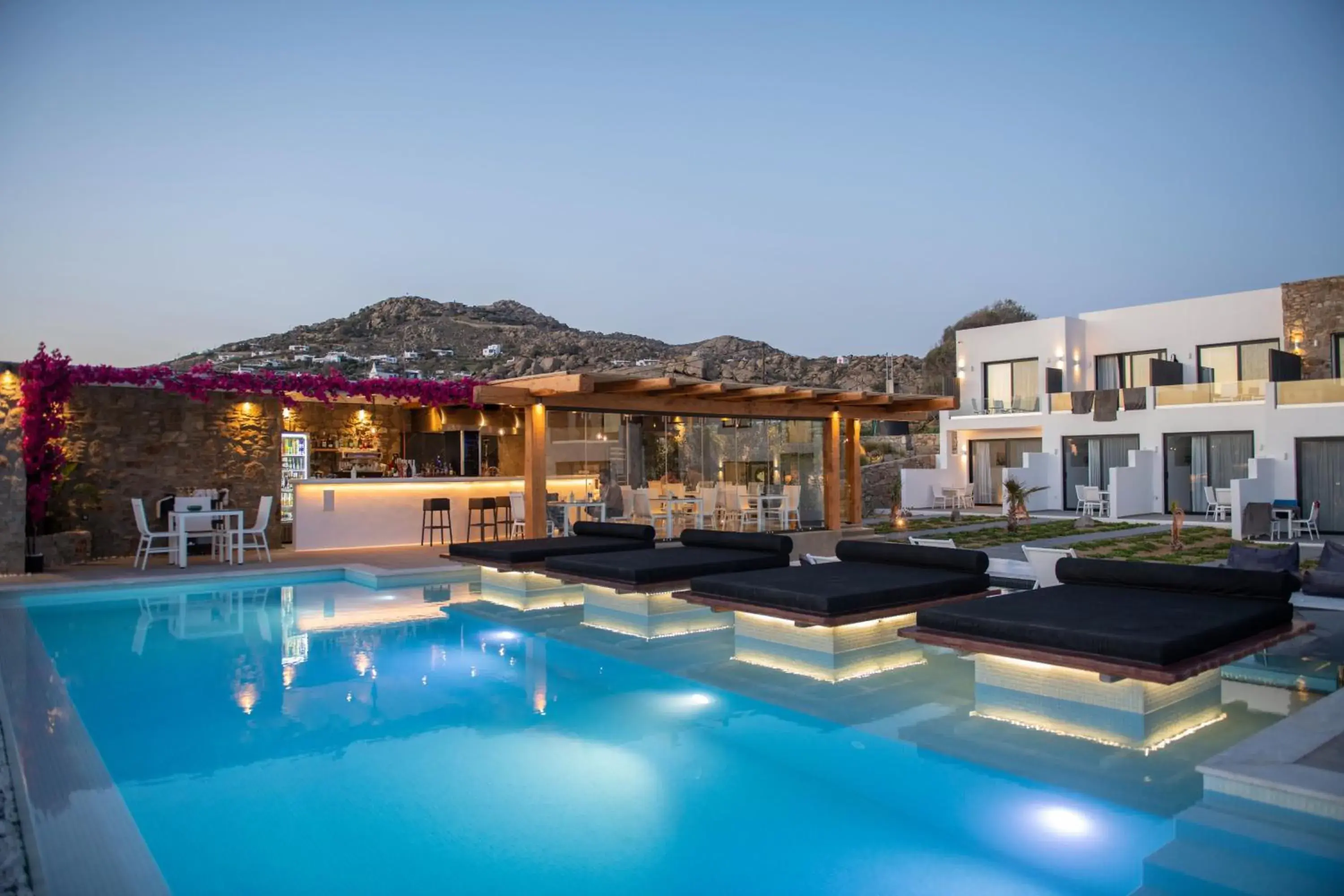 Property building in Bianco a Nero Mykonos Property building in Bianco a Nero Mykonos