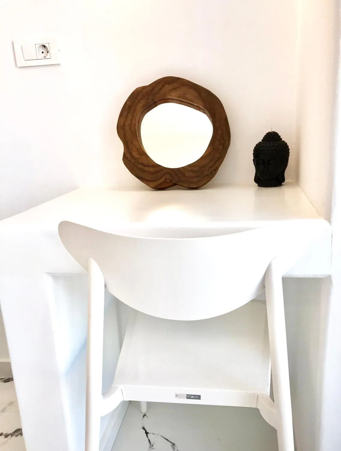 Photo of the whole room in Bianco a Nero Mykonos