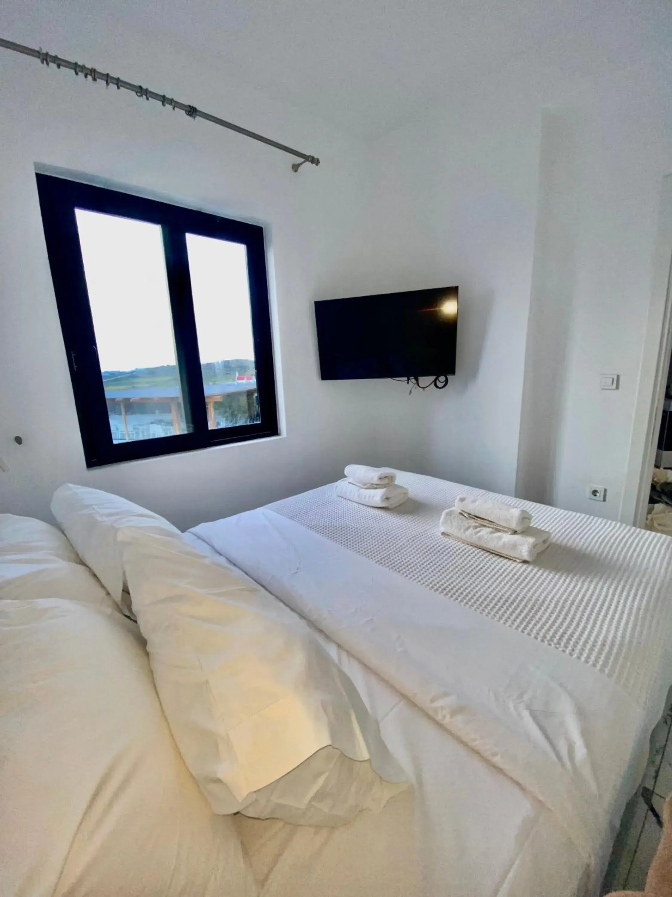 Bedroom, Bed in Bianco a Nero Mykonos Bedroom, Bed in Bianco a Nero Mykonos