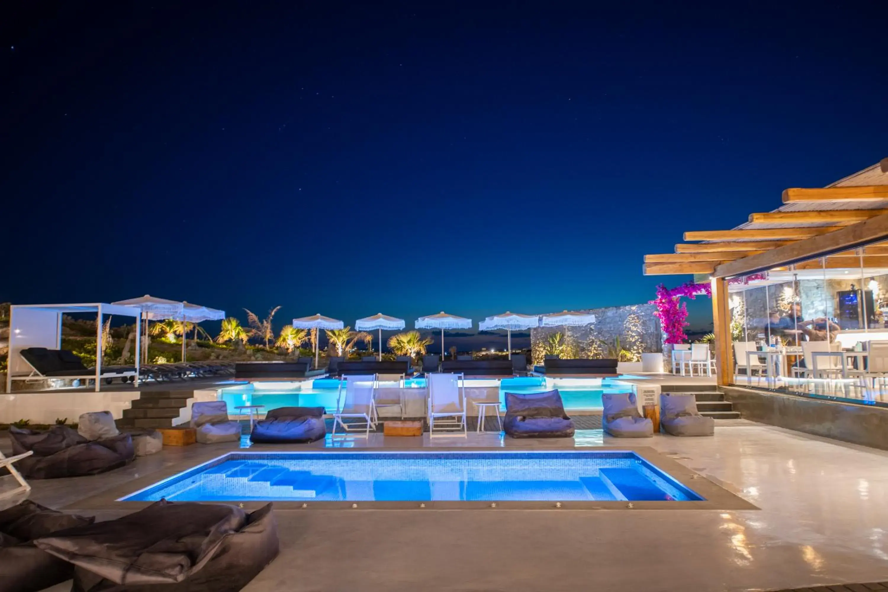 Restaurant/places to eat in Bianco a Nero Mykonos Restaurant/places to eat in Bianco a Nero Mykonos