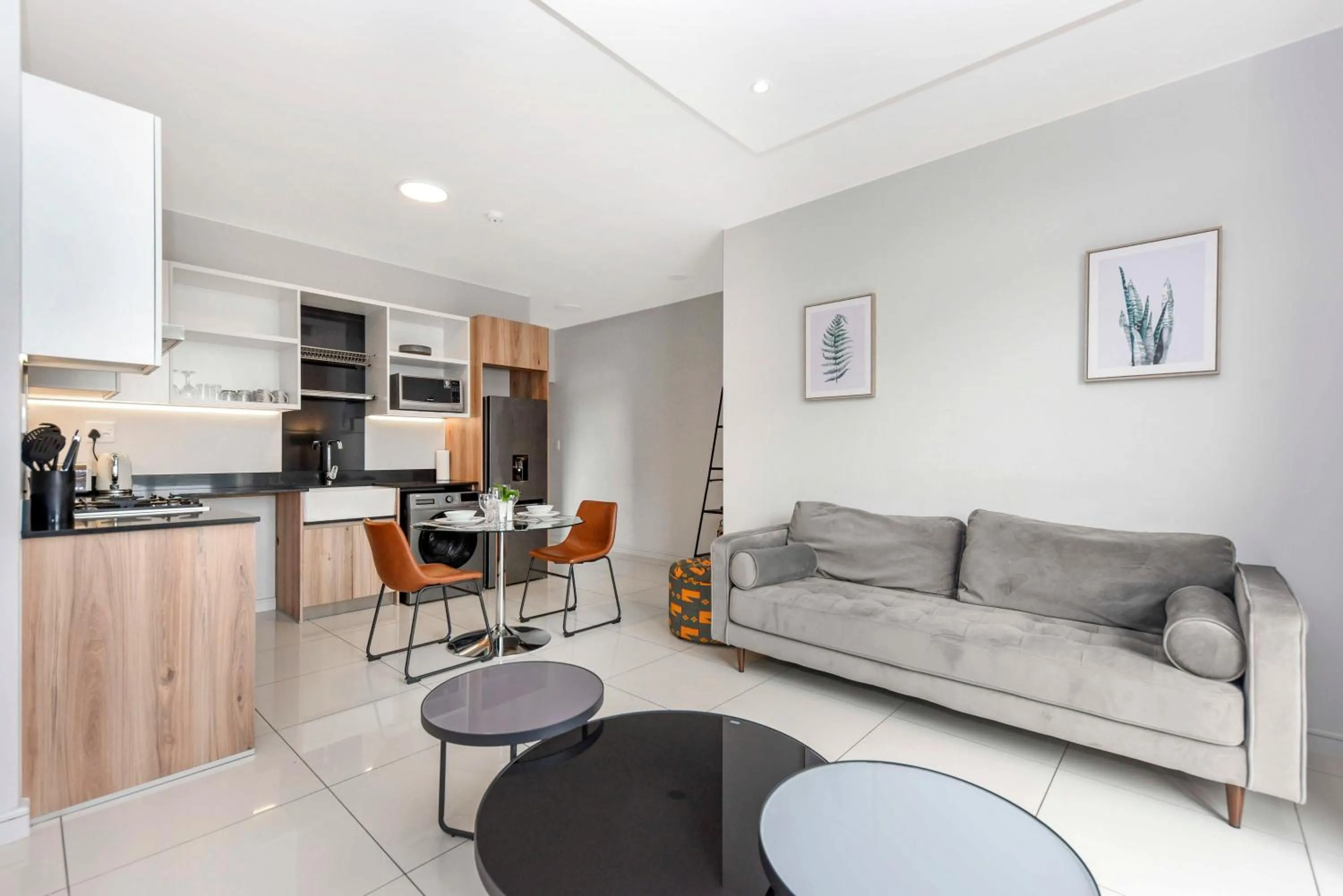 Deluxe Apartment in Easy Stay - The Median Rosebank