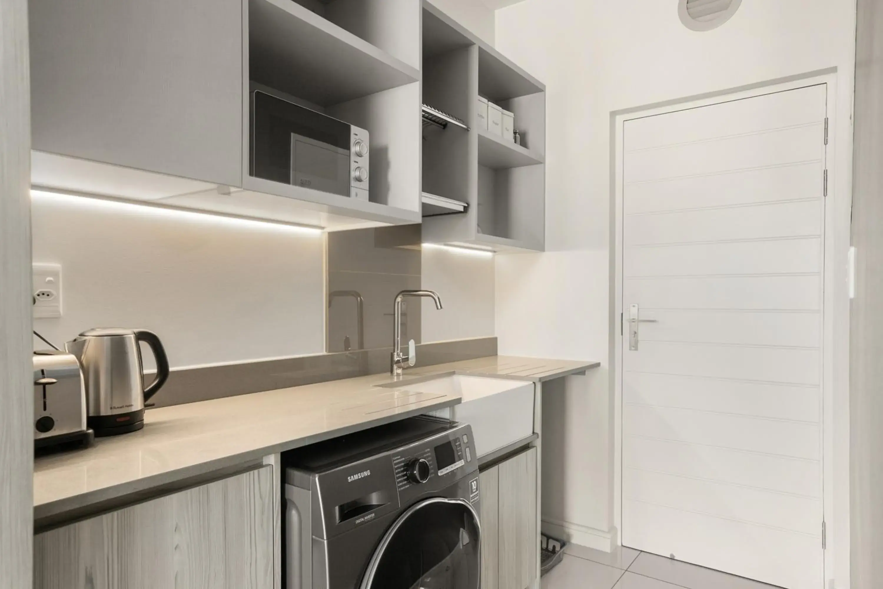 Apartment in Easy Stay - The Median Rosebank Apartment in Easy Stay - The Median Rosebank