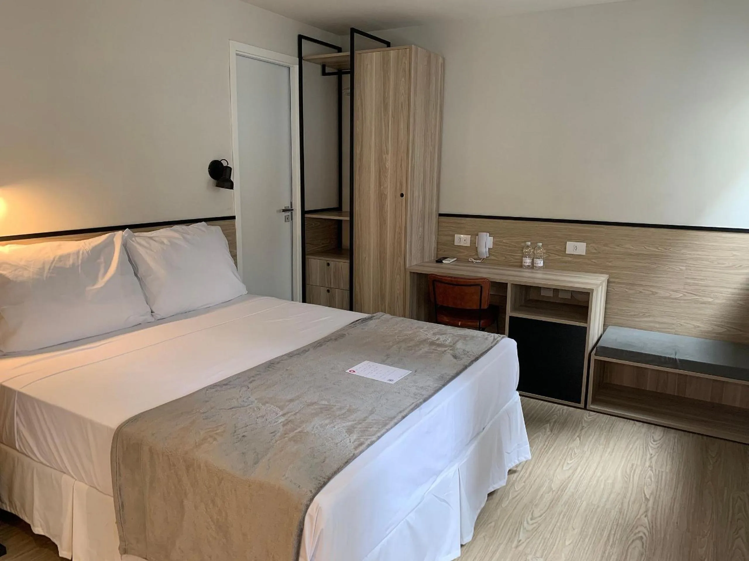 Bed in Housi Paulista