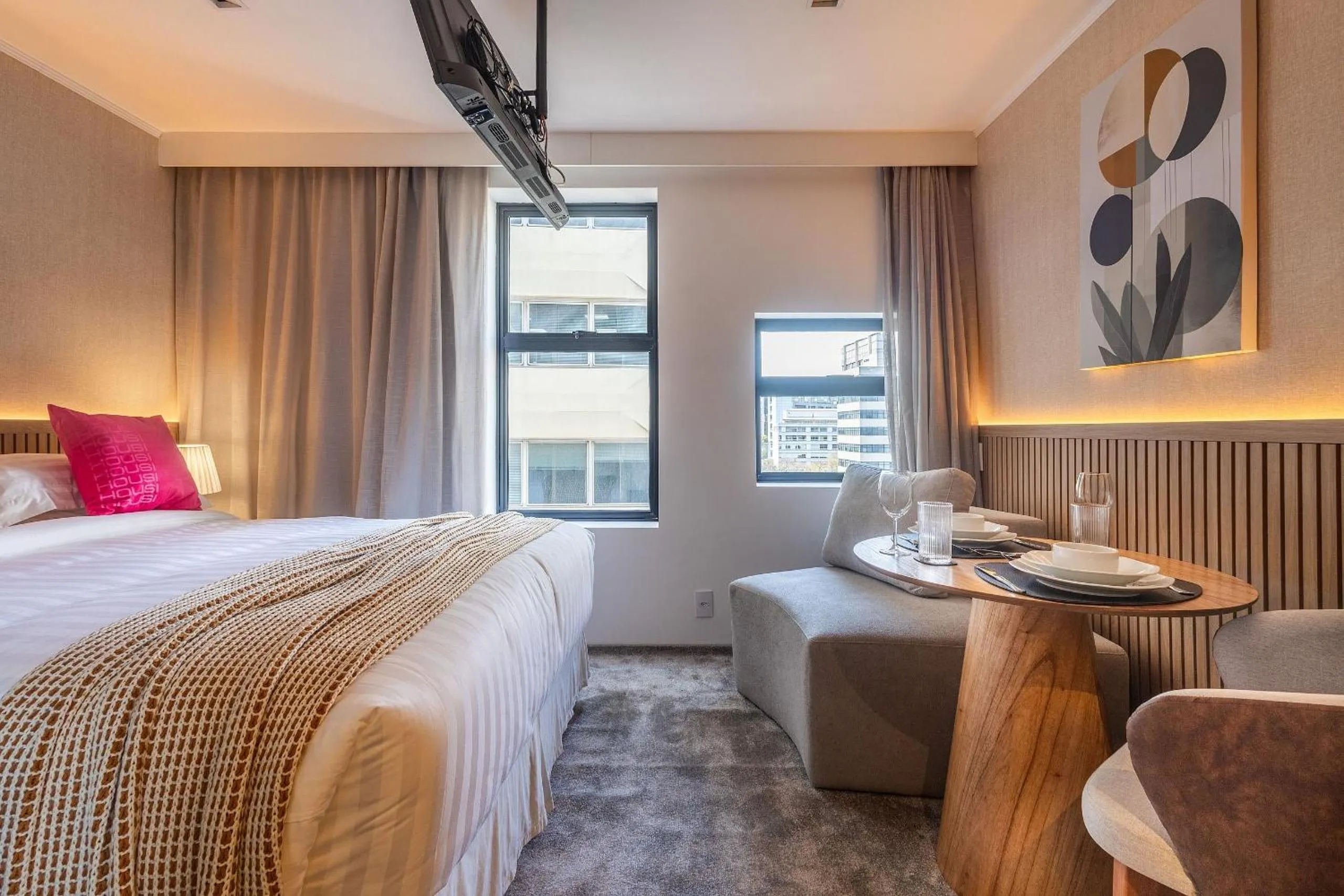 Bed in Housi Paulista