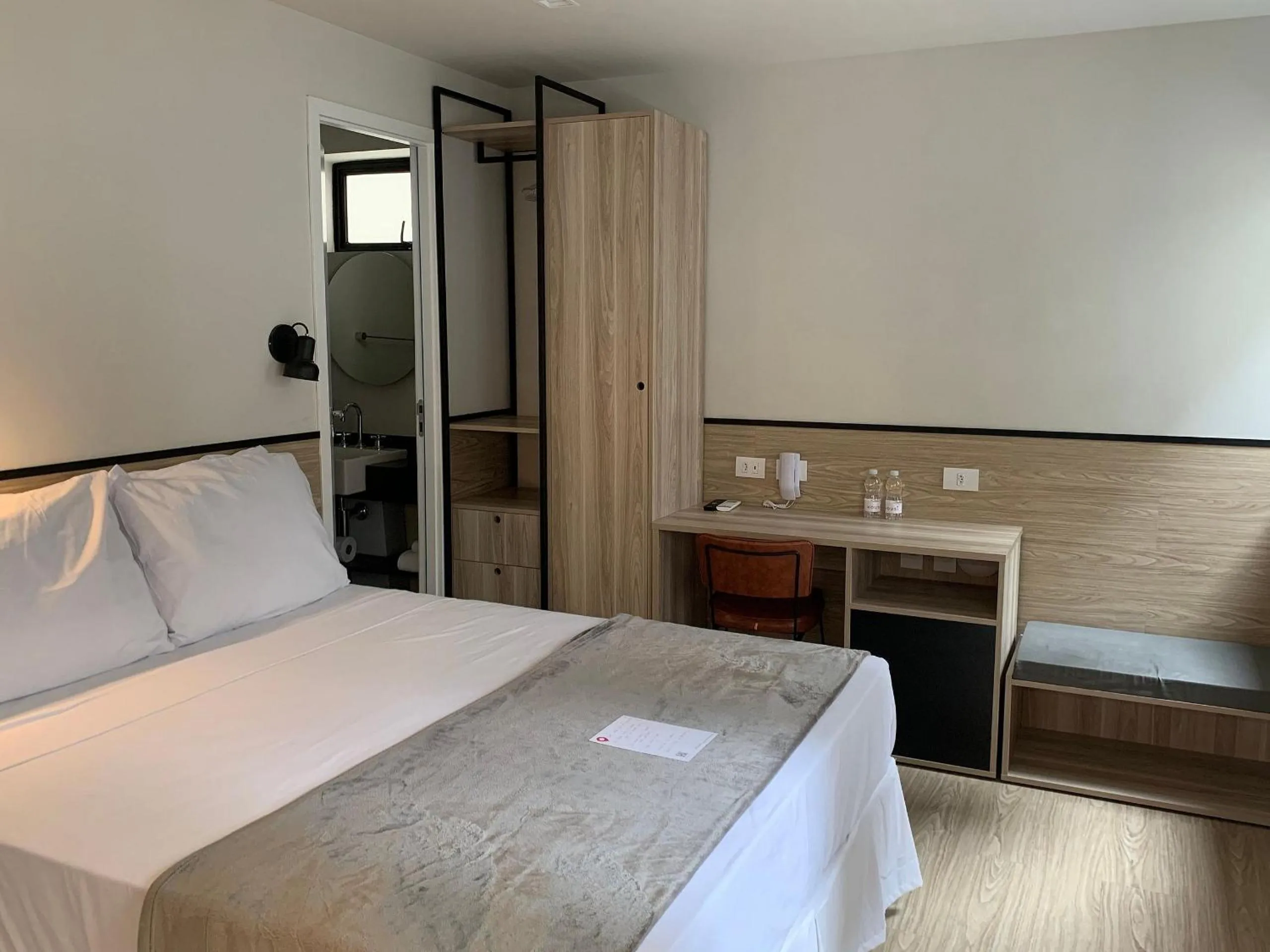 Bed in Housi Paulista