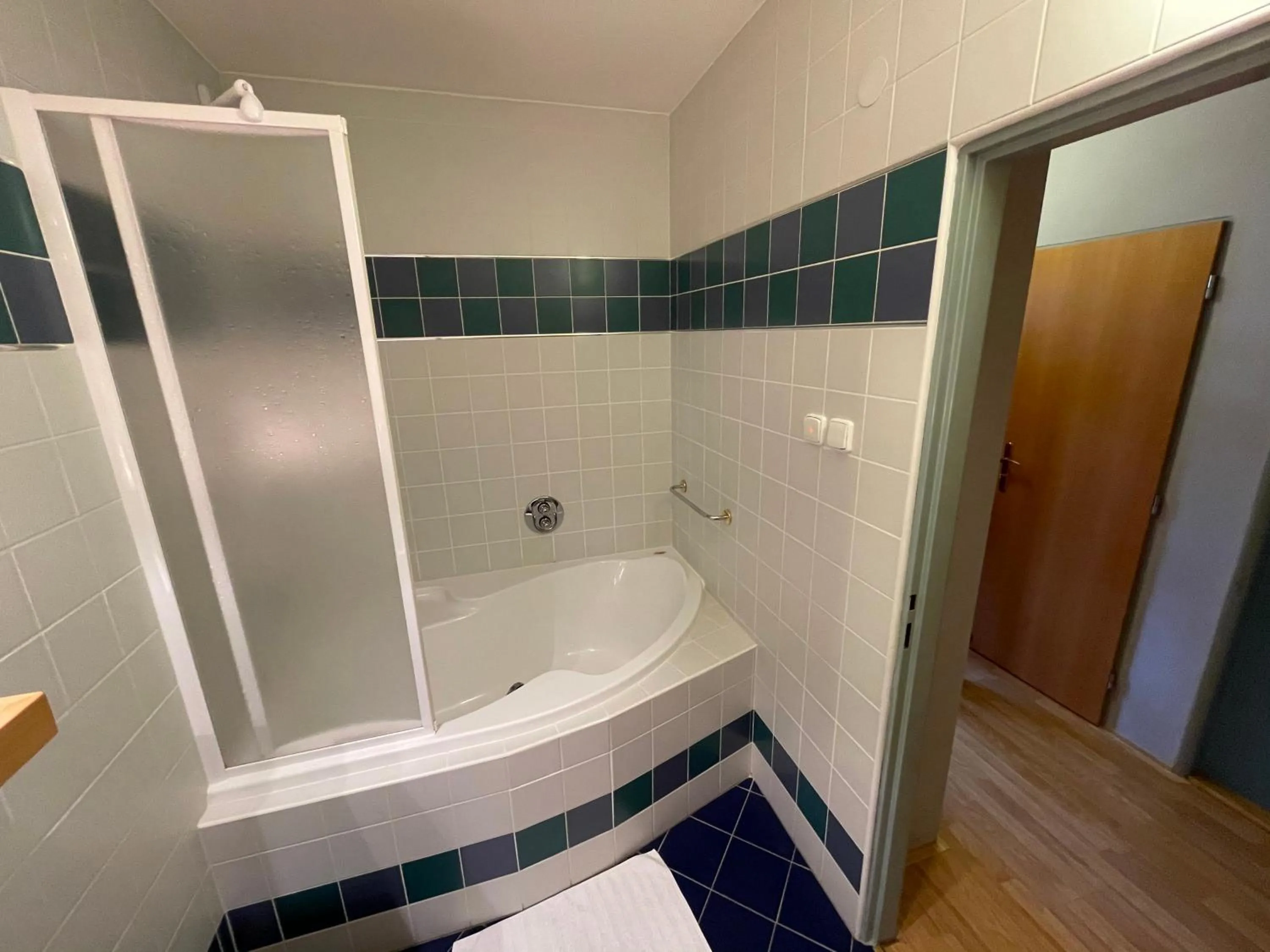 Bathroom in Hotel Laguna & restaurant