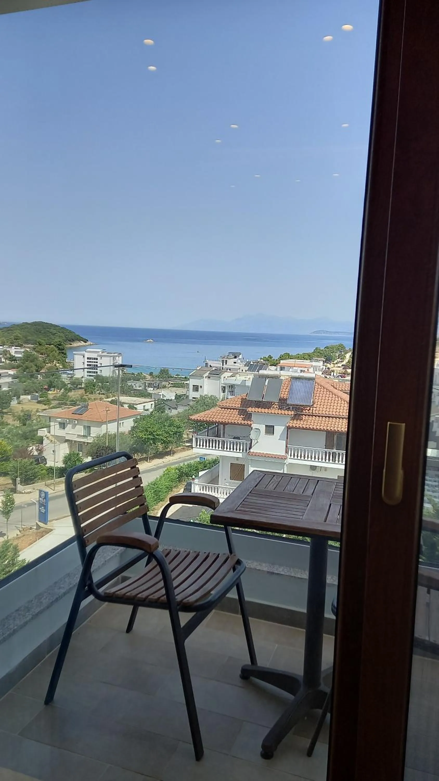 Balcony/Terrace in 6 Milje Hotel