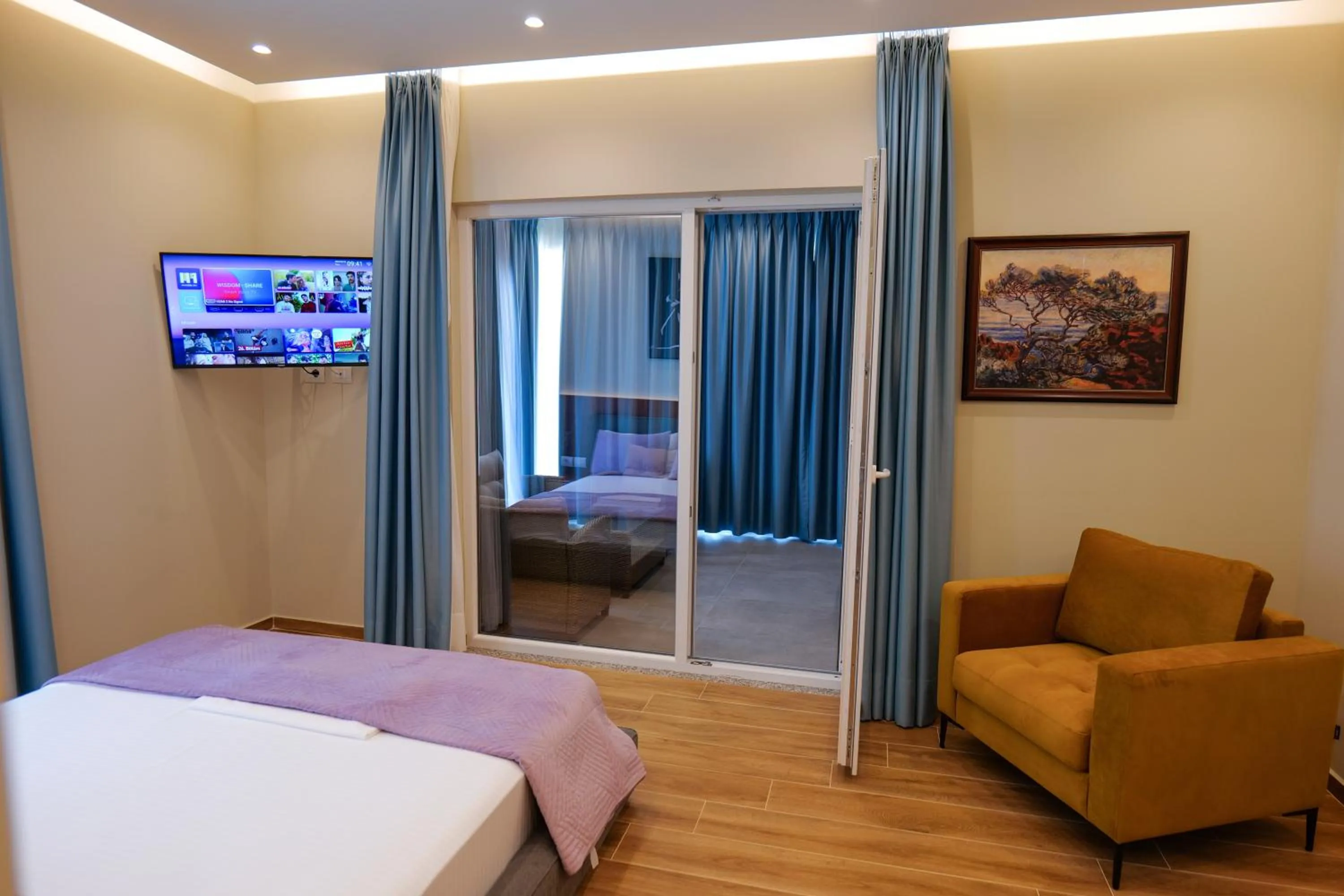 TV and multimedia in 6 Milje Hotel